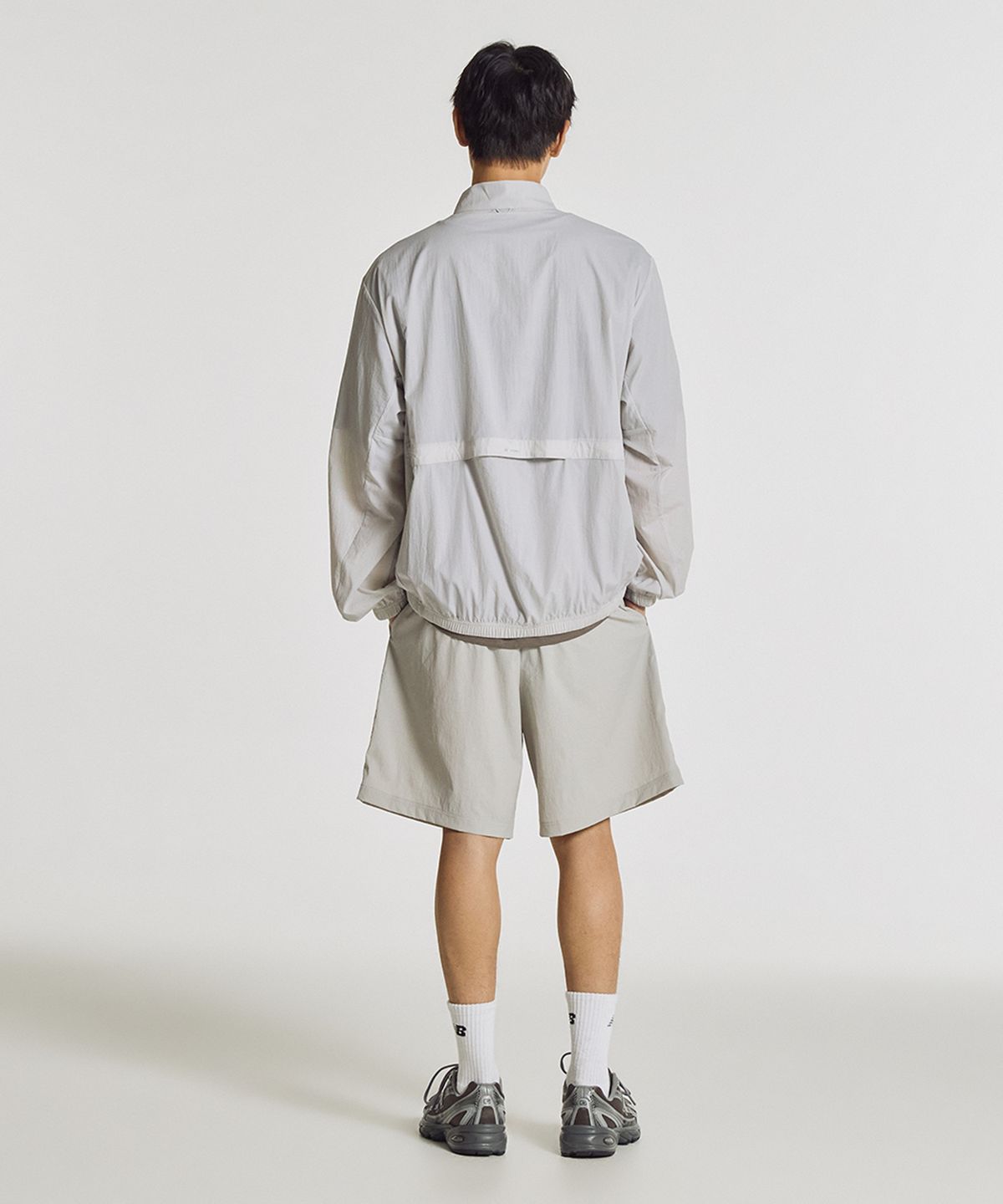 뉴발란스(NEW BALANCE) NBNAGCA023 / UNI 초경량 아우터 점퍼 (L/GRAY)