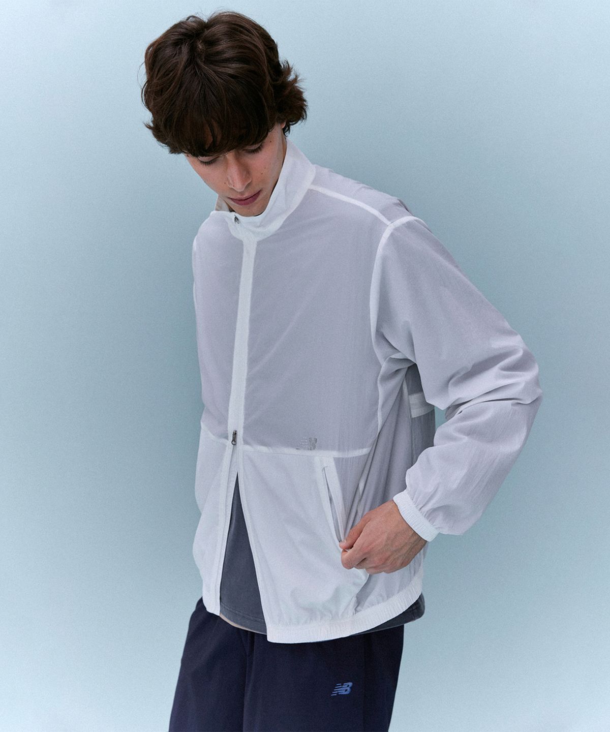 뉴발란스(NEW BALANCE) NBNAGCA023 / UNI 초경량 아우터 점퍼 (WHITE)