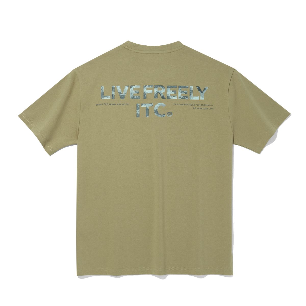 인터크루(INTERCREW) 픽셀 레터링 라벨 레이어링 반팔 티셔츠 샌드 ITA2TM08ASD