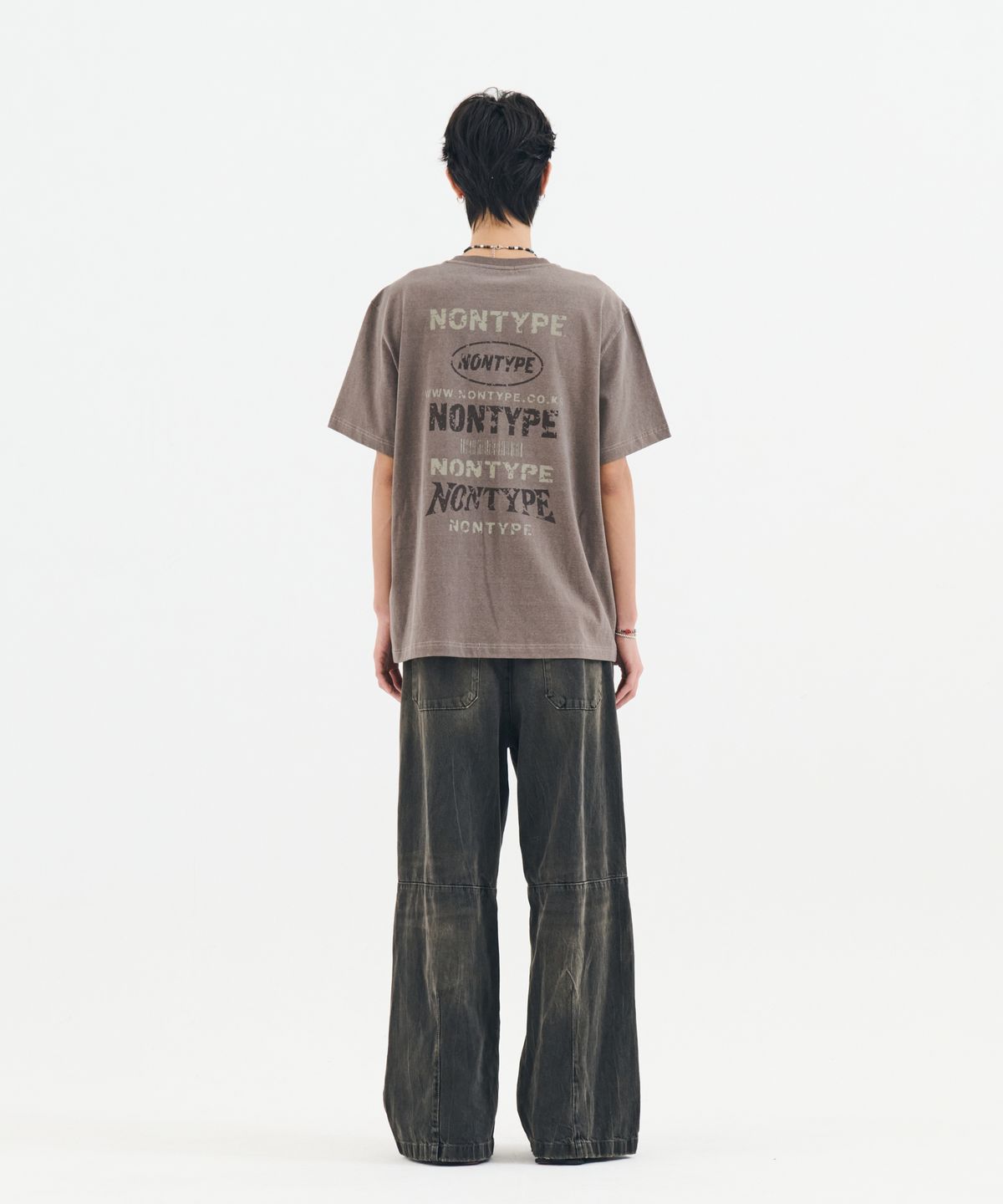 논타입(NONTYPE) FADED BACK PRINT SYMBOL T-SHIRT (BROWN)