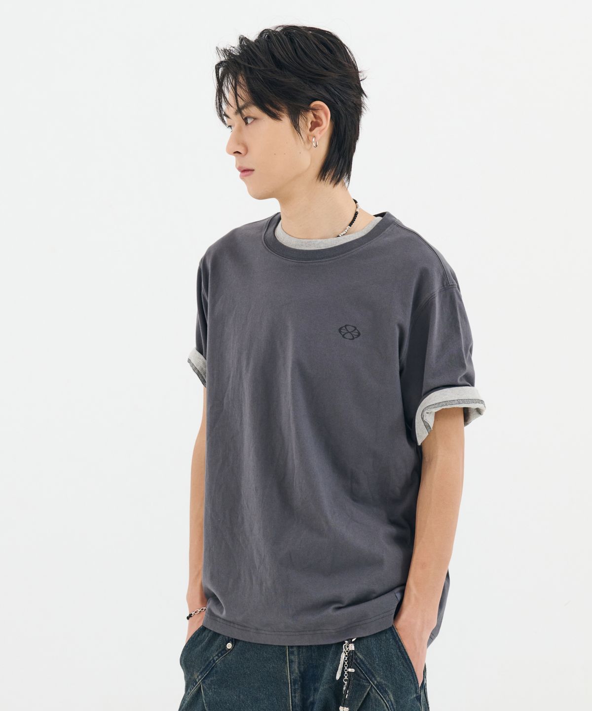 논타입(NONTYPE) SEMI OVERFIT SYMBOL COMFY T-SHIRT (CHARCOAL)