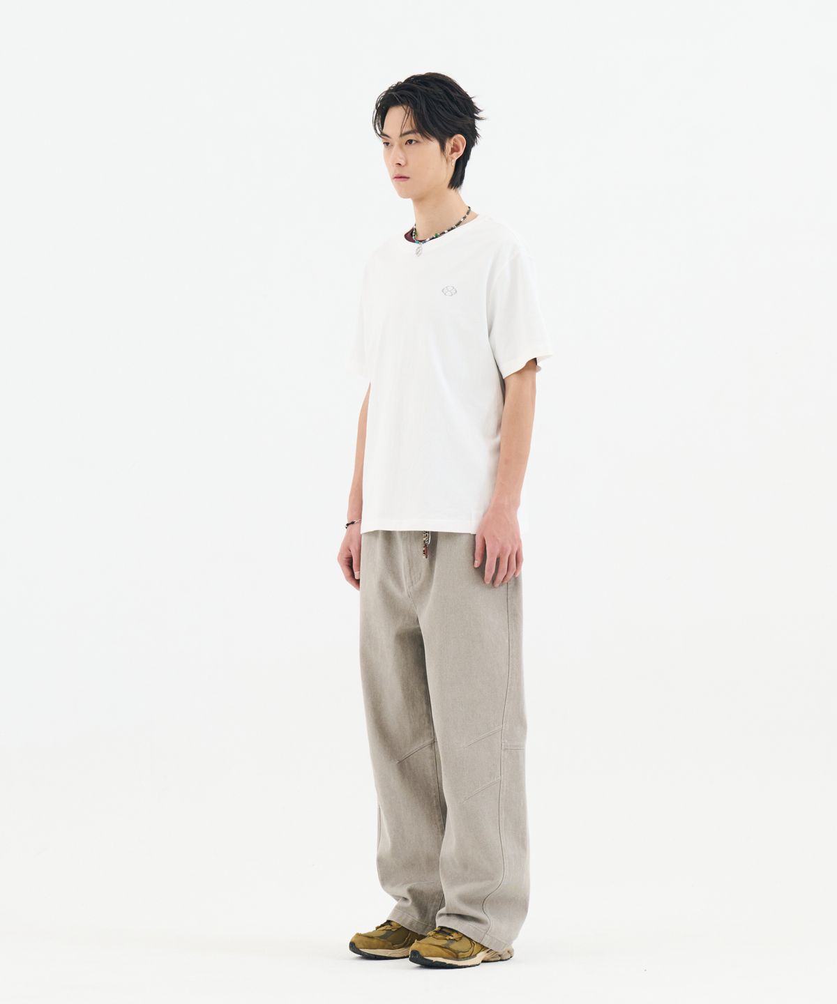 논타입(NONTYPE) SEMI OVERFIT SYMBOL COMFY T-SHIRT (WHITE)