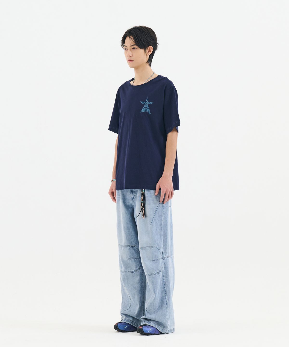 논타입(NONTYPE) SEMI OVERFIT STAR GRAPHIC T-SHIRT (NAVY)