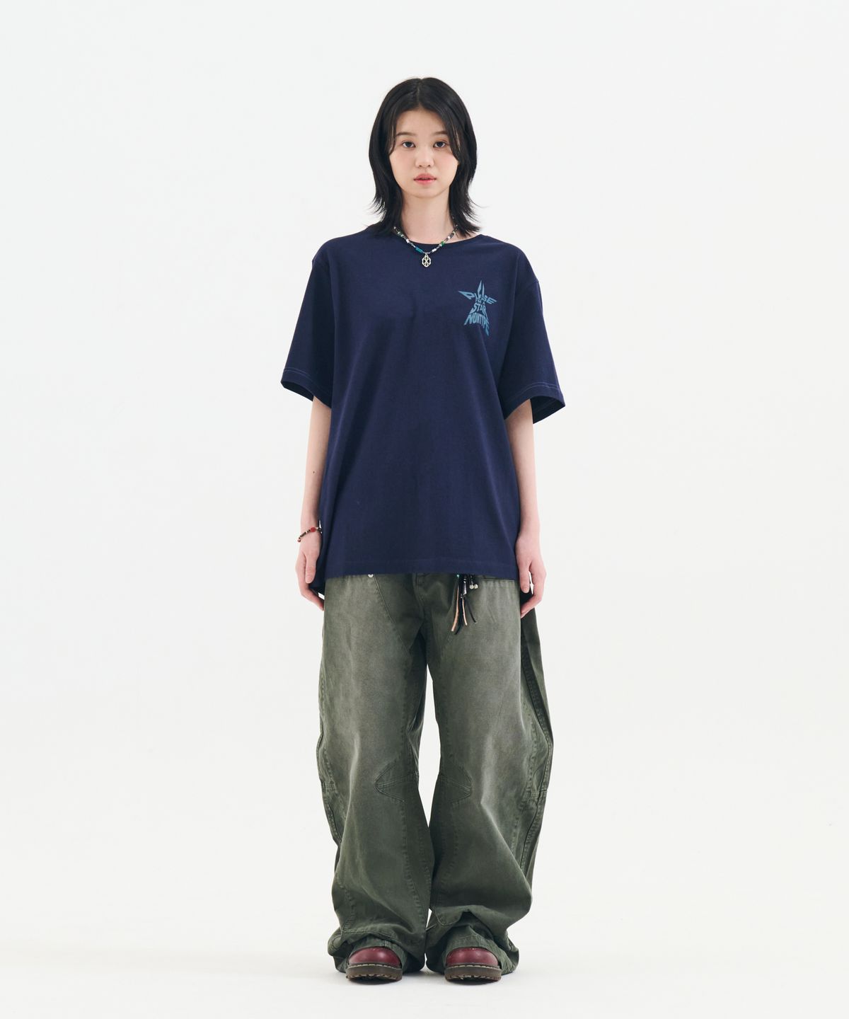 논타입(NONTYPE) SEMI OVERFIT STAR GRAPHIC T-SHIRT (NAVY)