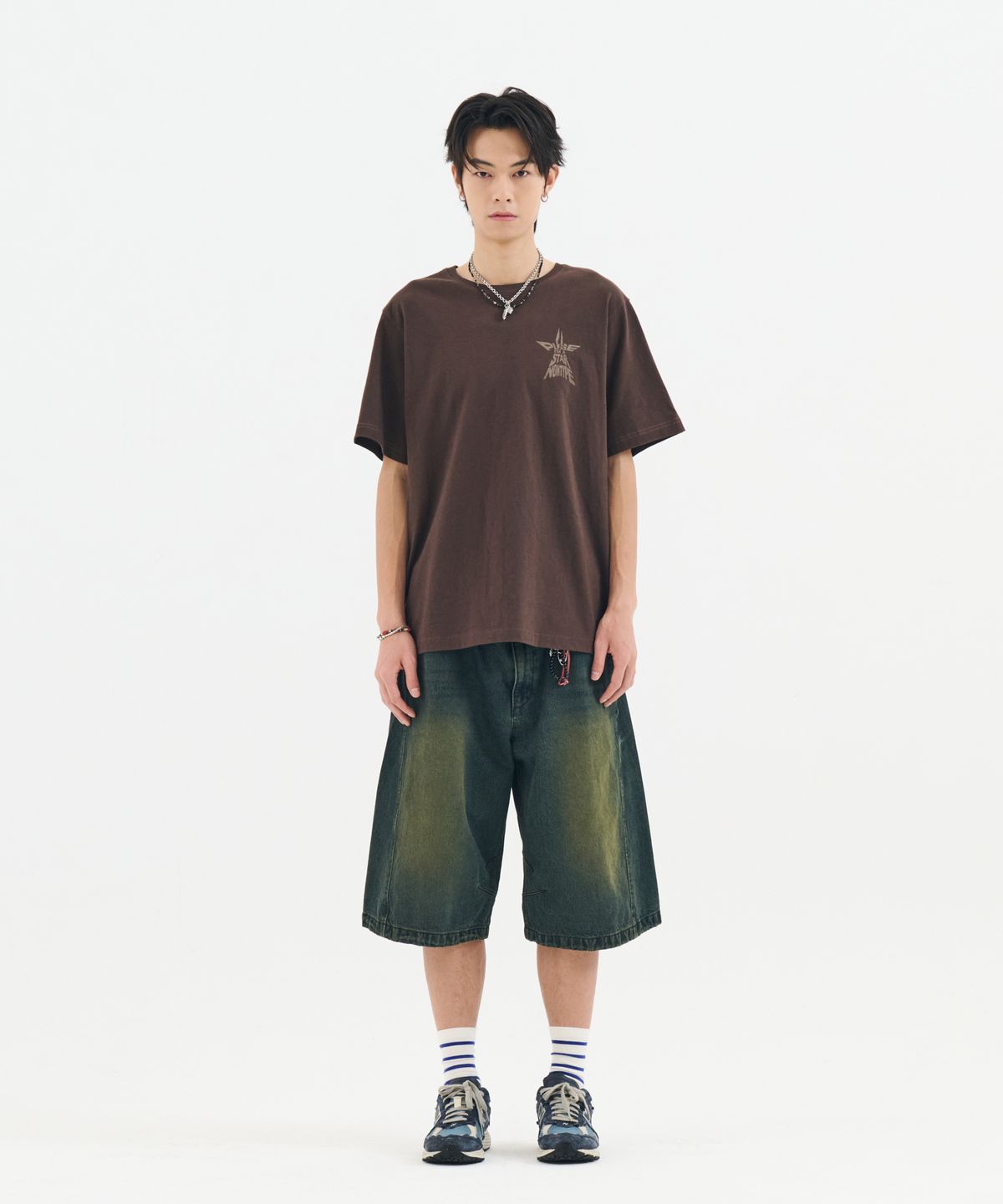 논타입(NONTYPE) SEMI OVERFIT STAR GRAPHIC T-SHIRT (DARK BROWN)