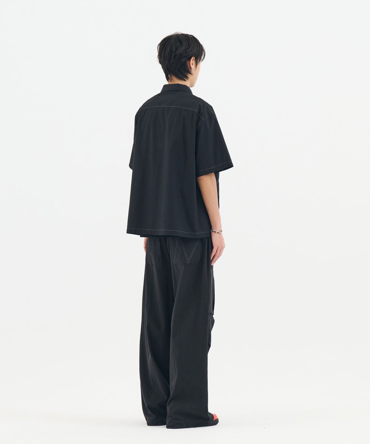 논타입(NONTYPE) CONTRAST STITCH WORK SHIRT (BLACK)