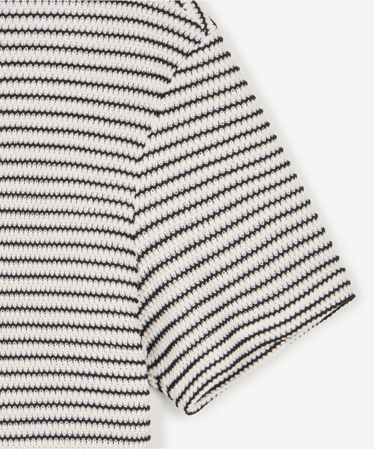 티엔지티(TNGT) Crochet Striped Polo (Black) TNTS6E208BK