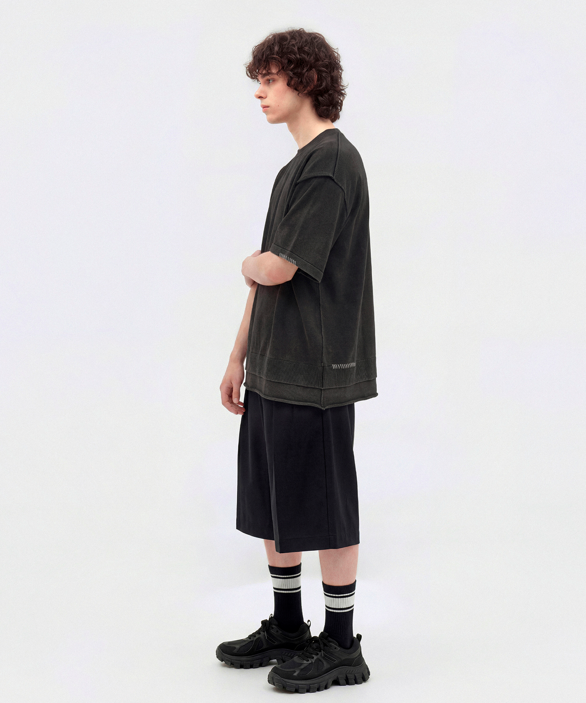 컷즈(CUTZ) 스톤 워싱 스티치 반팔 니트