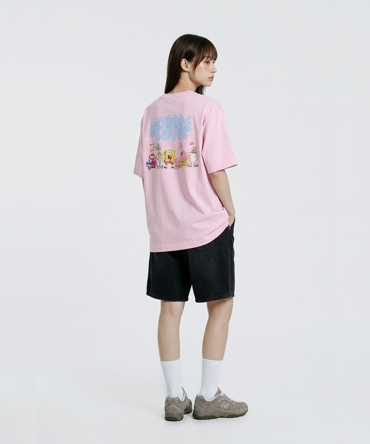 아크메드라비(ACME DE LA VIE) BUBBLE FONT SPONGEBOB SHORT SLEEVE T-SHIRT