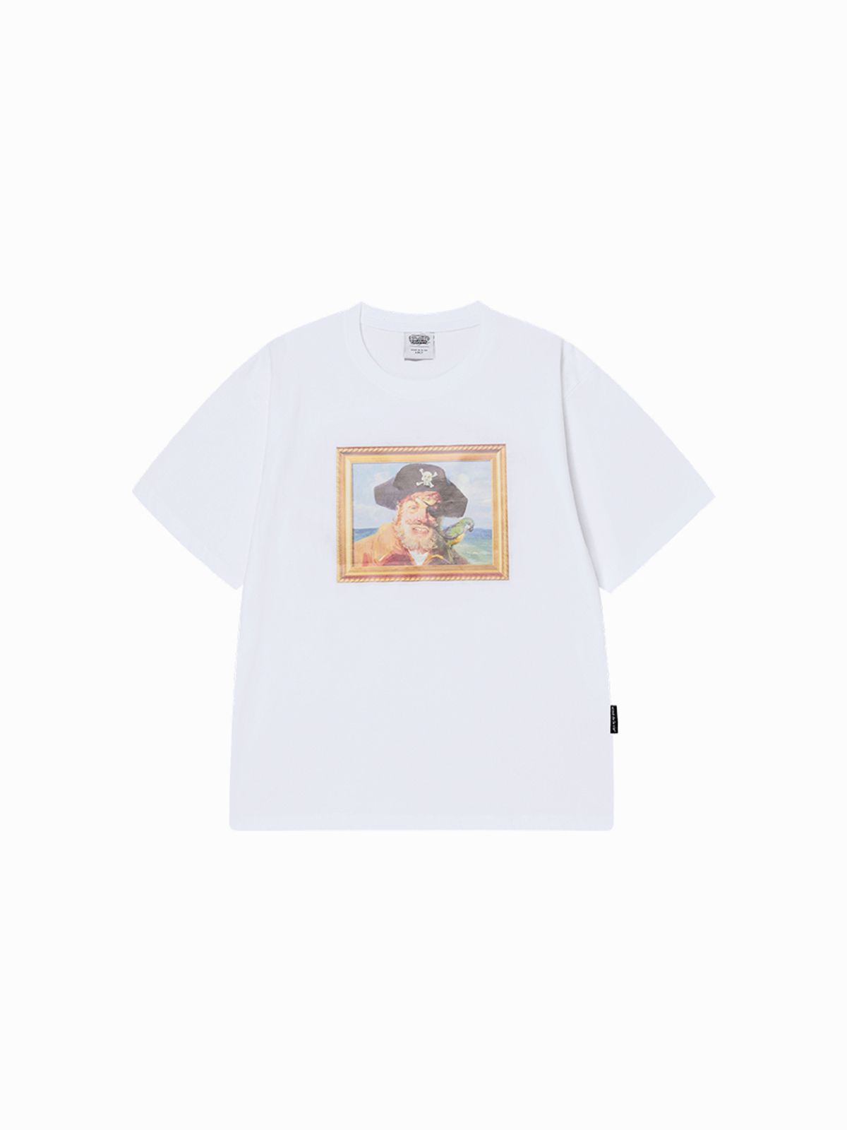 아크메드라비(ACME DE LA VIE) SPONGEBOBS PIRATE SHORT SLEEVE T-SHIRT