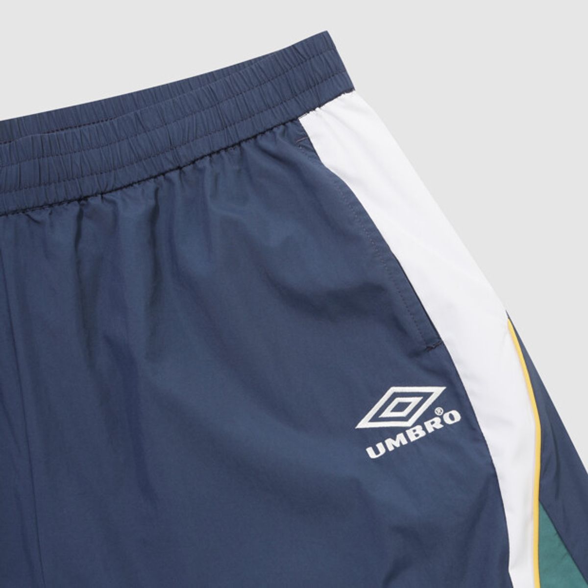 엄브로(UMBRO) HBL 풋볼 헤리티지 5부 반바지 네이비 UR223CHP51