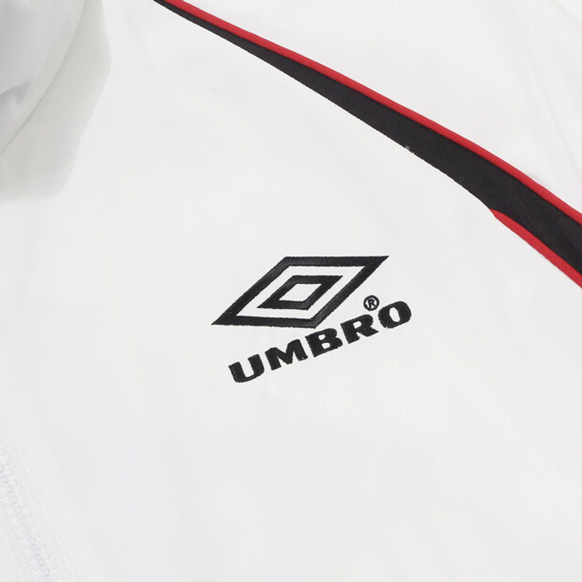 엄브로(UMBRO) HBL 풋볼 헤리티지 바람막이 자켓 아이보리 UR221CJK51