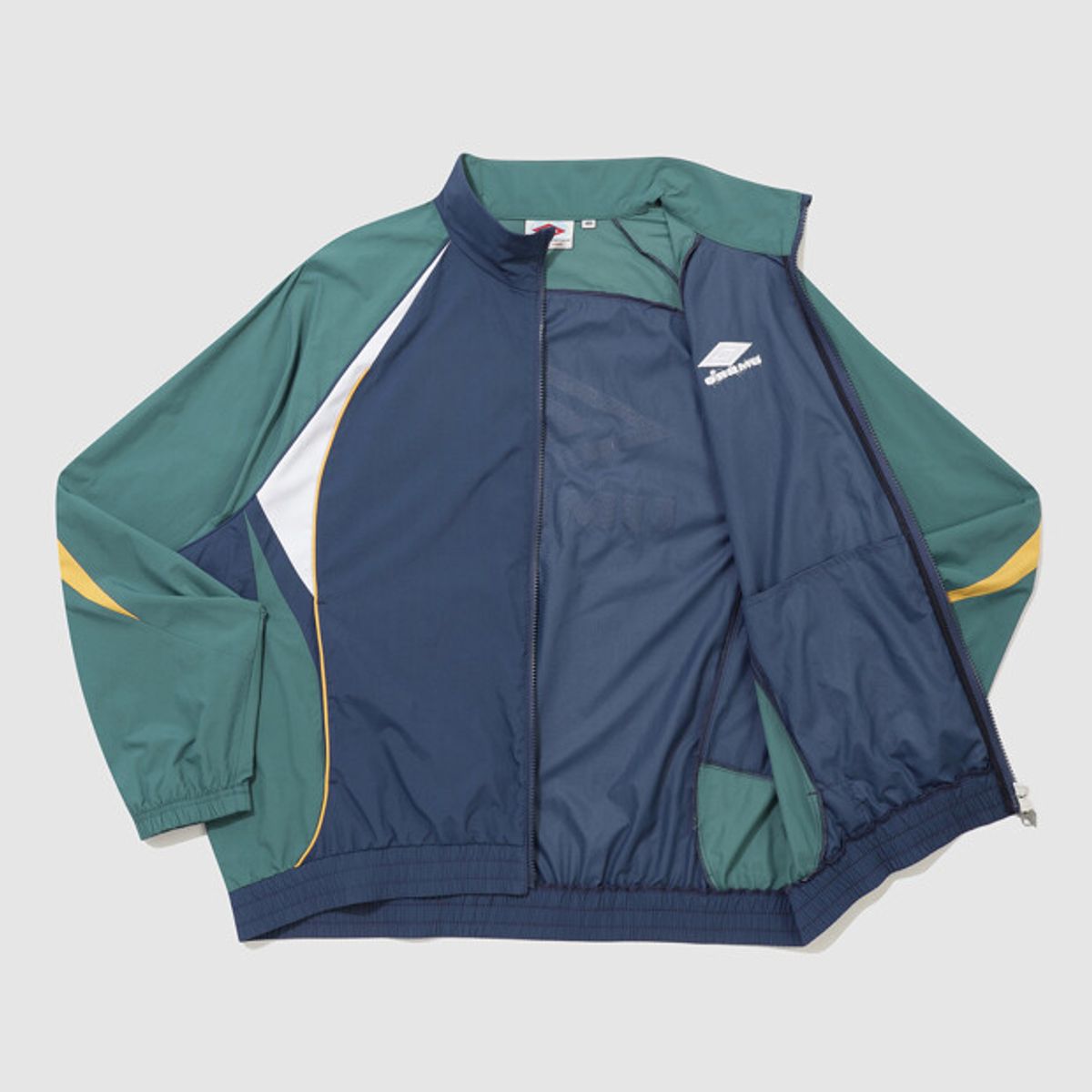엄브로(UMBRO) HBL 풋볼 헤리티지 바람막이 자켓 네이비 UR221CJK51