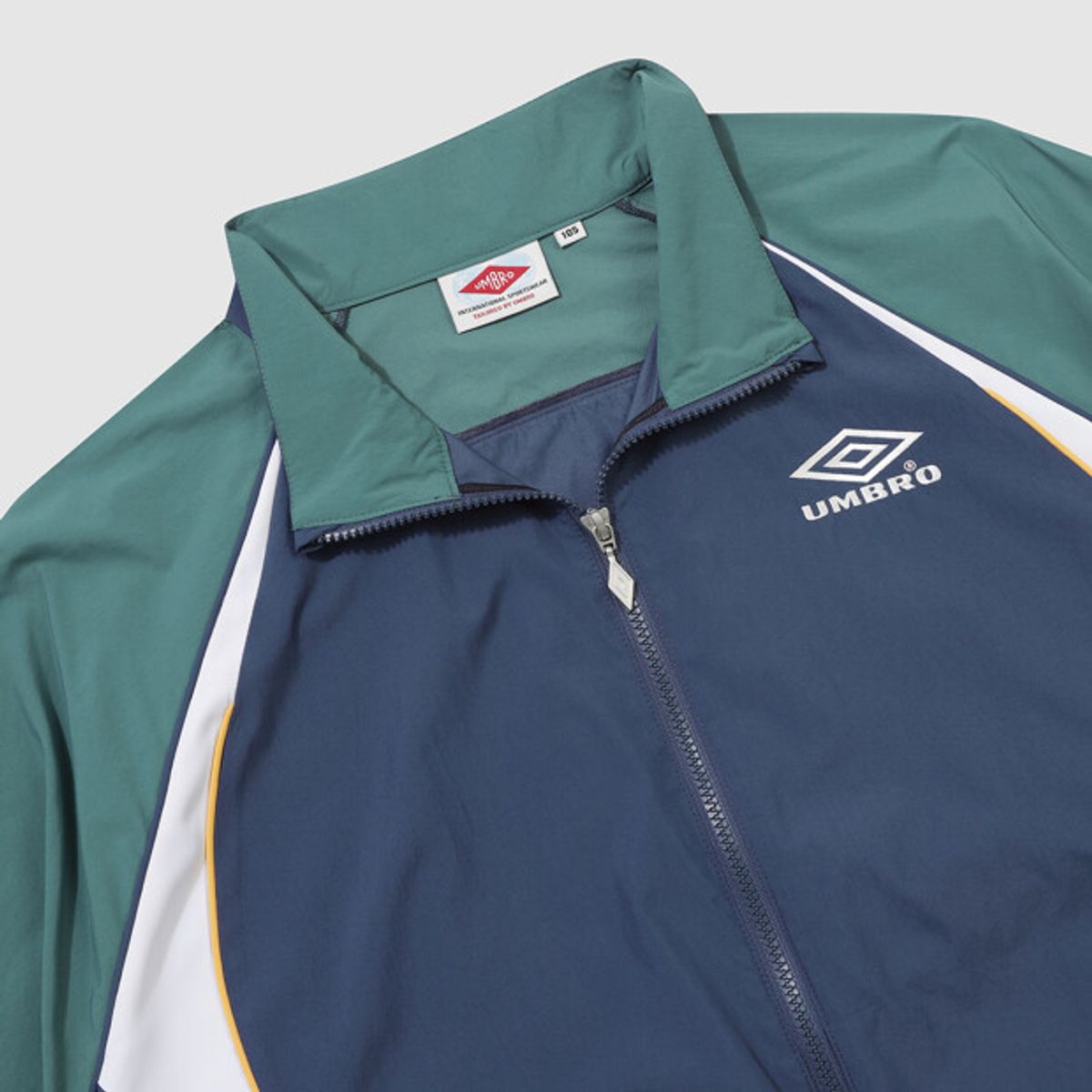 엄브로(UMBRO) HBL 풋볼 헤리티지 바람막이 자켓 네이비 UR221CJK51