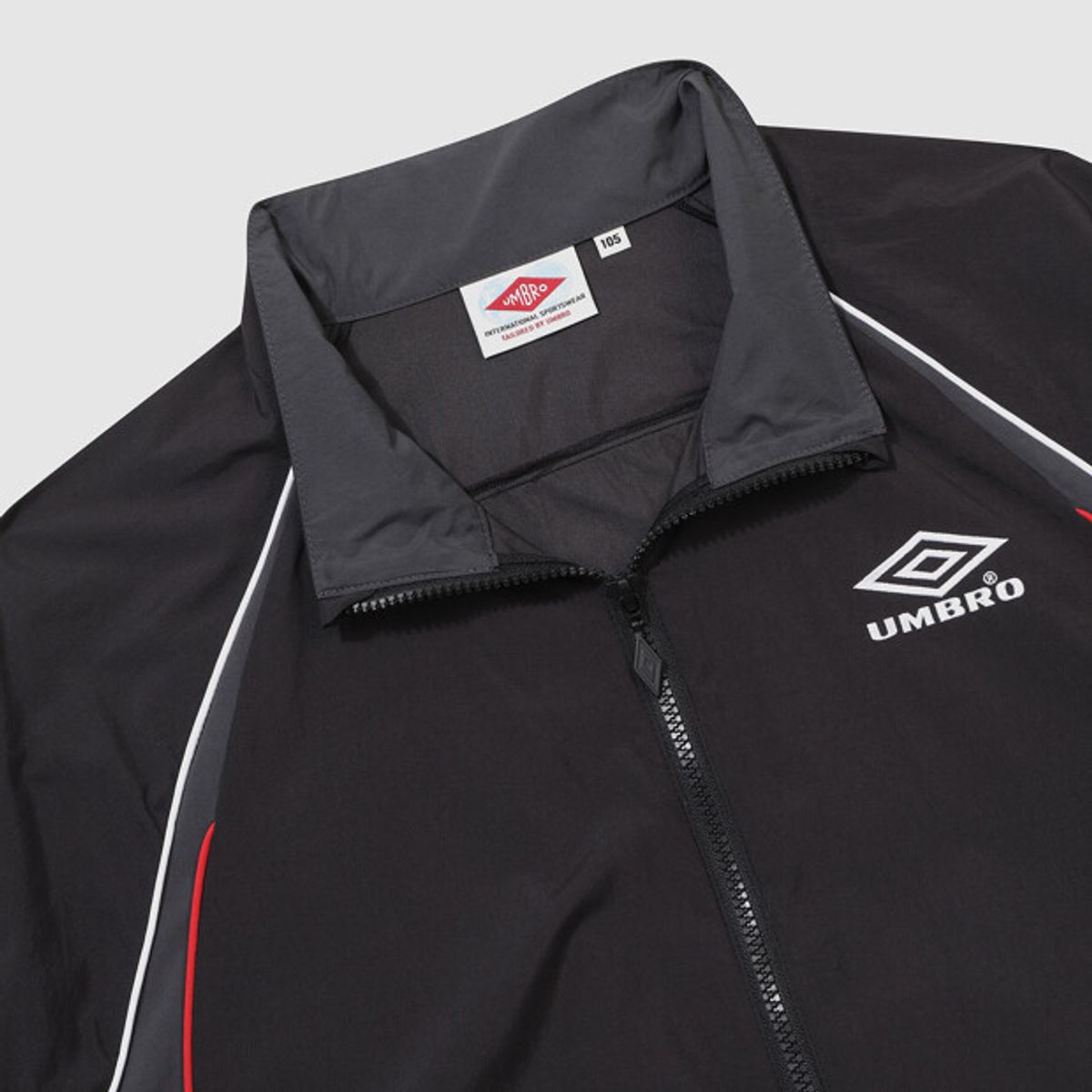 엄브로(UMBRO) HBL 풋볼 헤리티지 바람막이 자켓 블랙 UR221CJK51