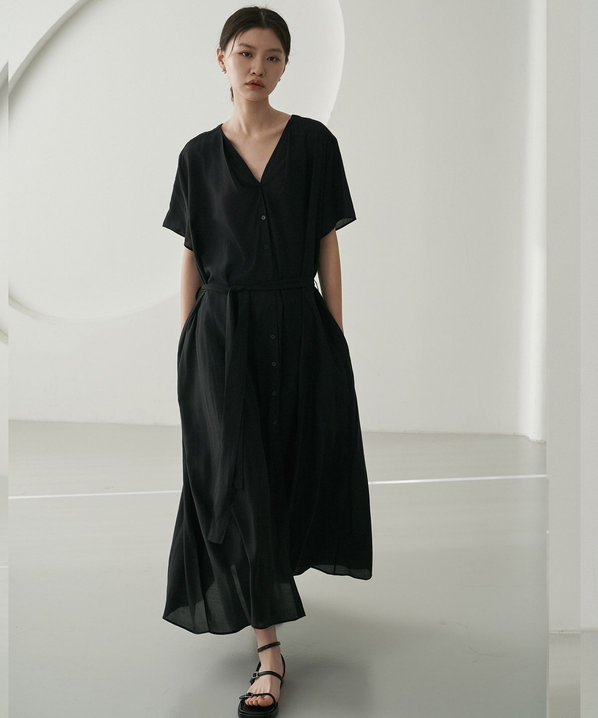 디자인오월(DESIGNOWOL) 로브롱 원피스_블랙