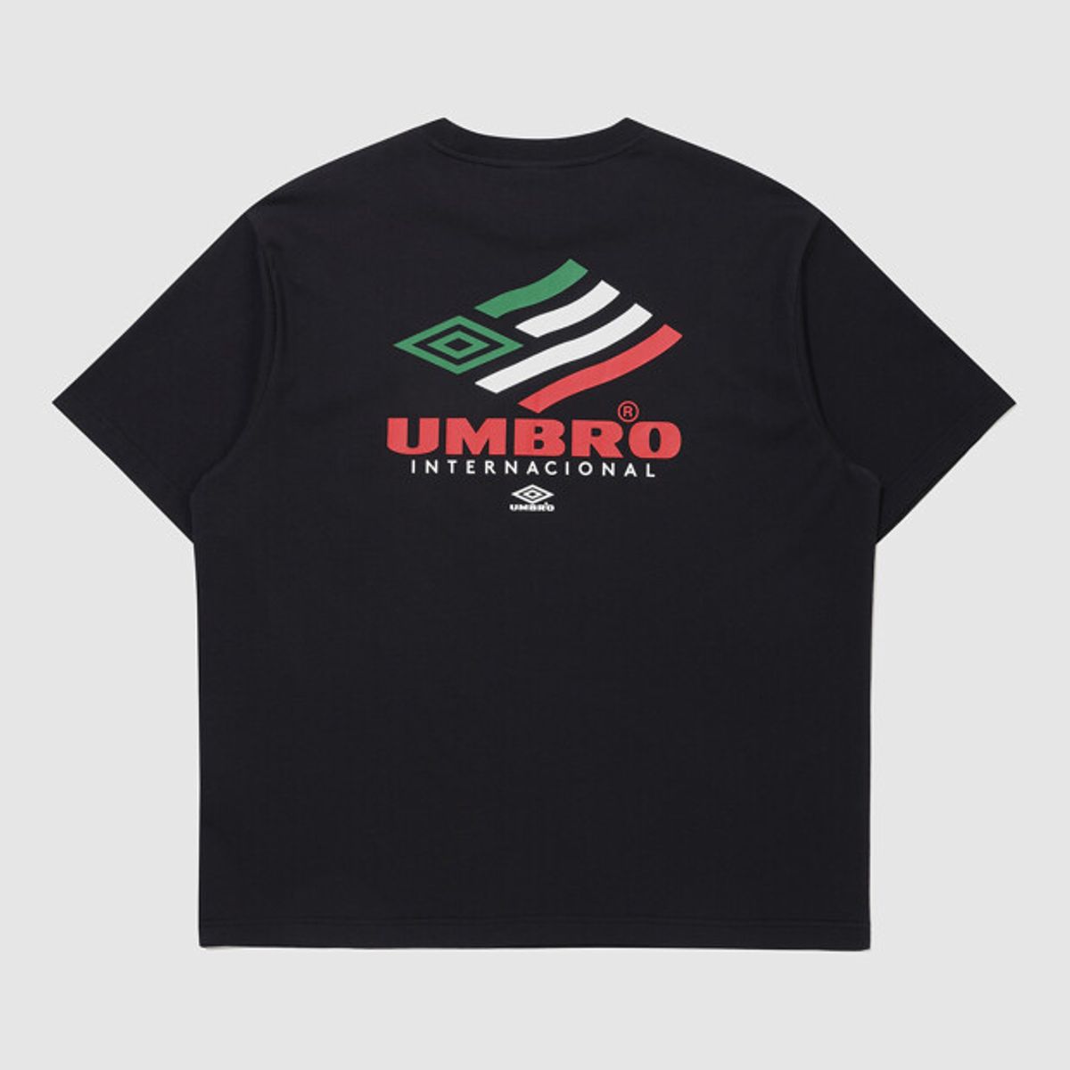 엄브로(UMBRO) HBL 스타챔프 그래픽 반팔 티셔츠 블랙 UR211CRS51