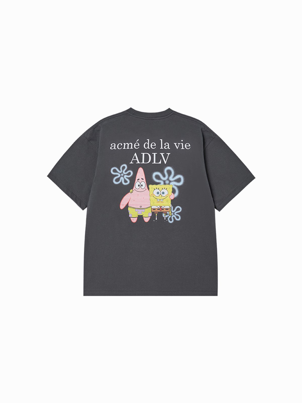 아크메드라비(ACME DE LA VIE) SPONGEBOB BASIC LOGO SHORT SLEEVE T-SHIRT