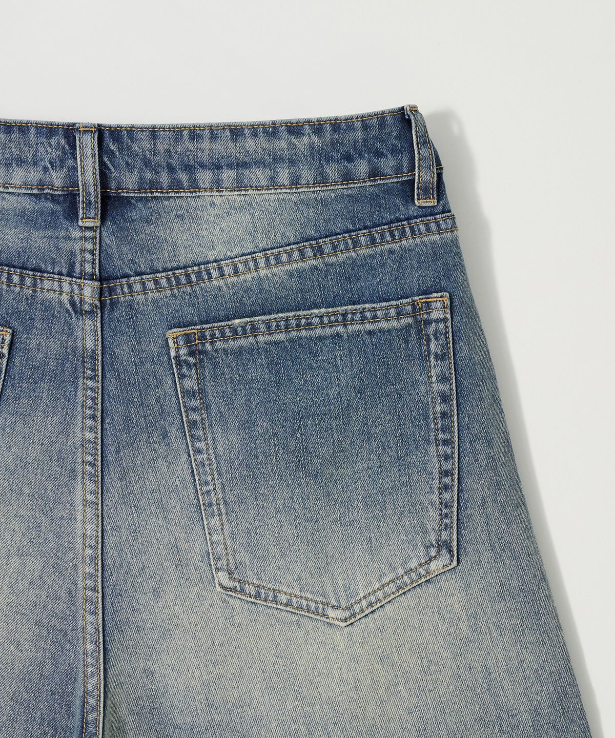 조질롱(JOJILONG) JN097 Mid Blue Washed Denim Shorts - MID BLUE