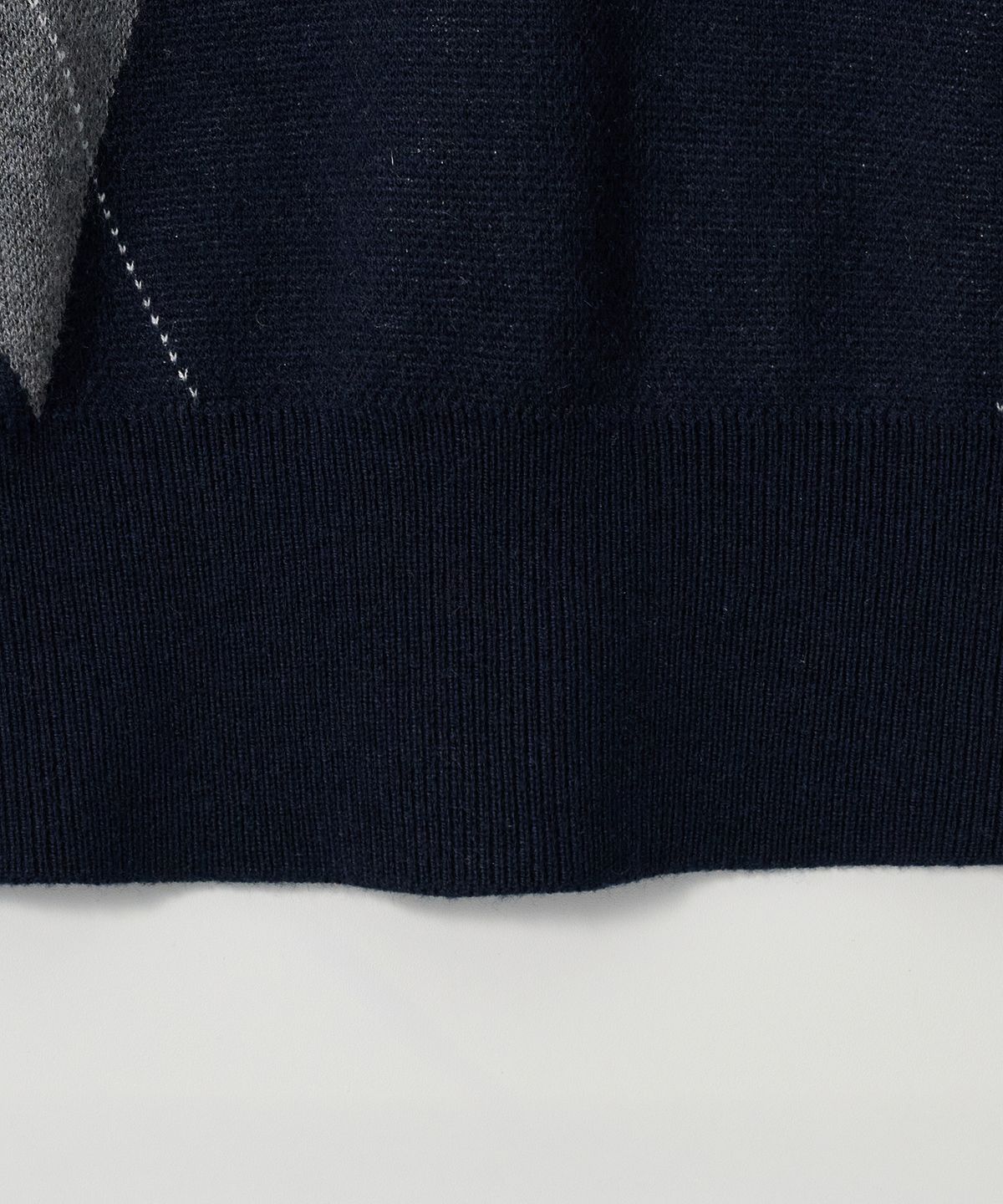 조질롱(JOJILONG) JN154 Classic Argyle Collar Knit - NAVY
