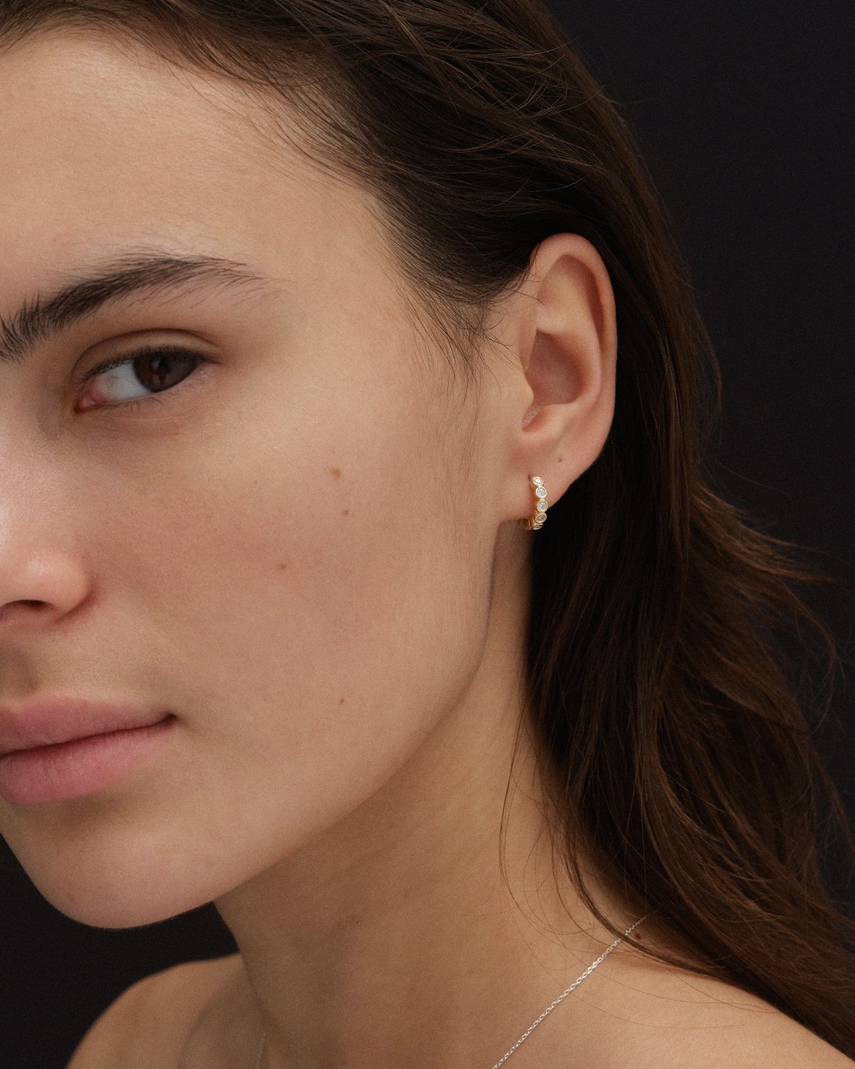 어나더레이어(ANOTHERLAYER) Bezel Hoop Earring - Gold (silver925)