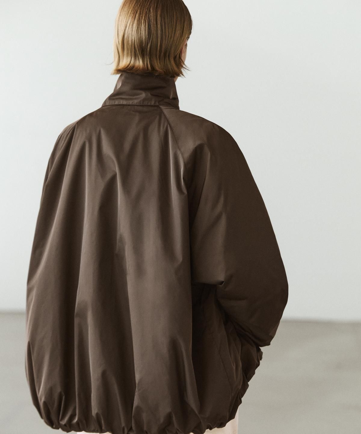 마시모두띠(MASSIMO DUTTI) 볼륨 패딩 재킷