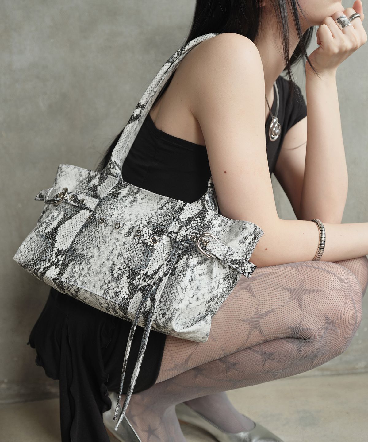 피시아(PICEA) Vezel Bag [Python White]