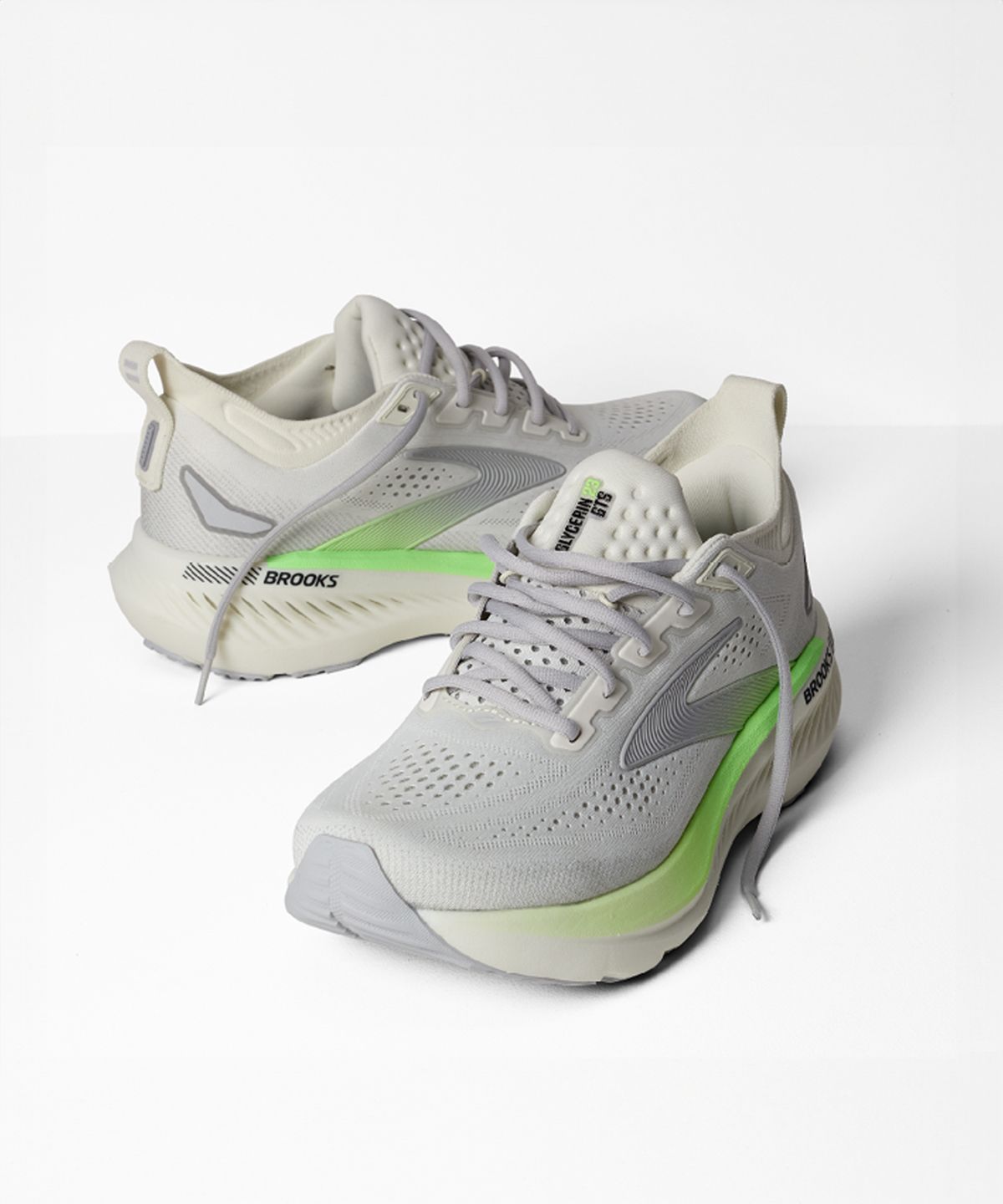 브룩스러닝(BROOKS RUNNING) 남성 글리세린 GTS 23 미디움 - 그레이 / 1105031D092