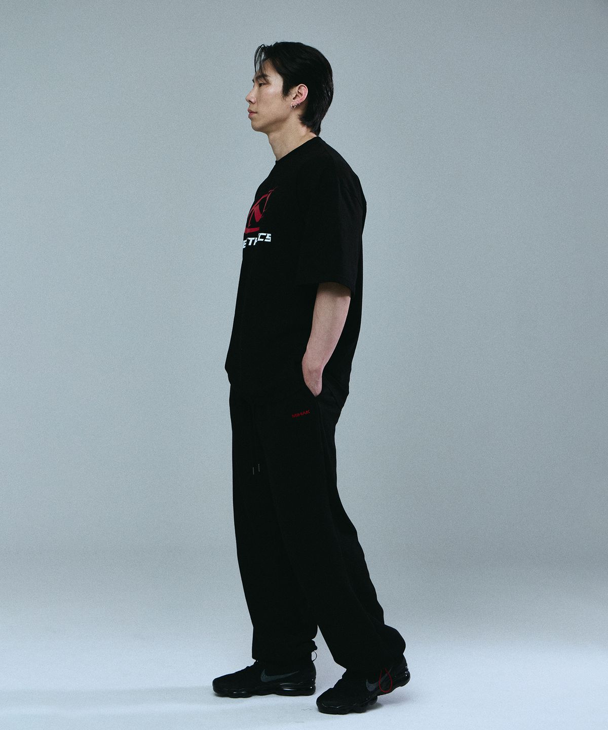 미학(MIHAK) 포켓 로고 와이드 팬츠 (BLACK)