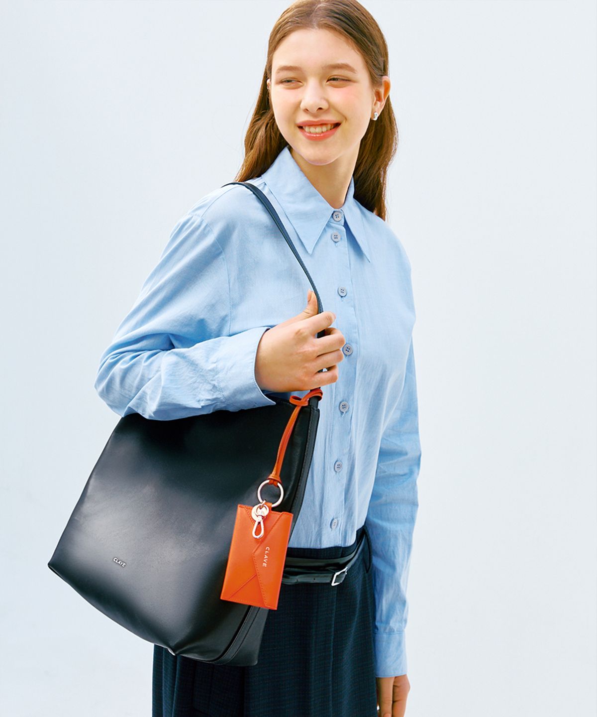 끌라베(CLAVE) CARD HOLDER CHARM (카드 홀더 참) [4color]