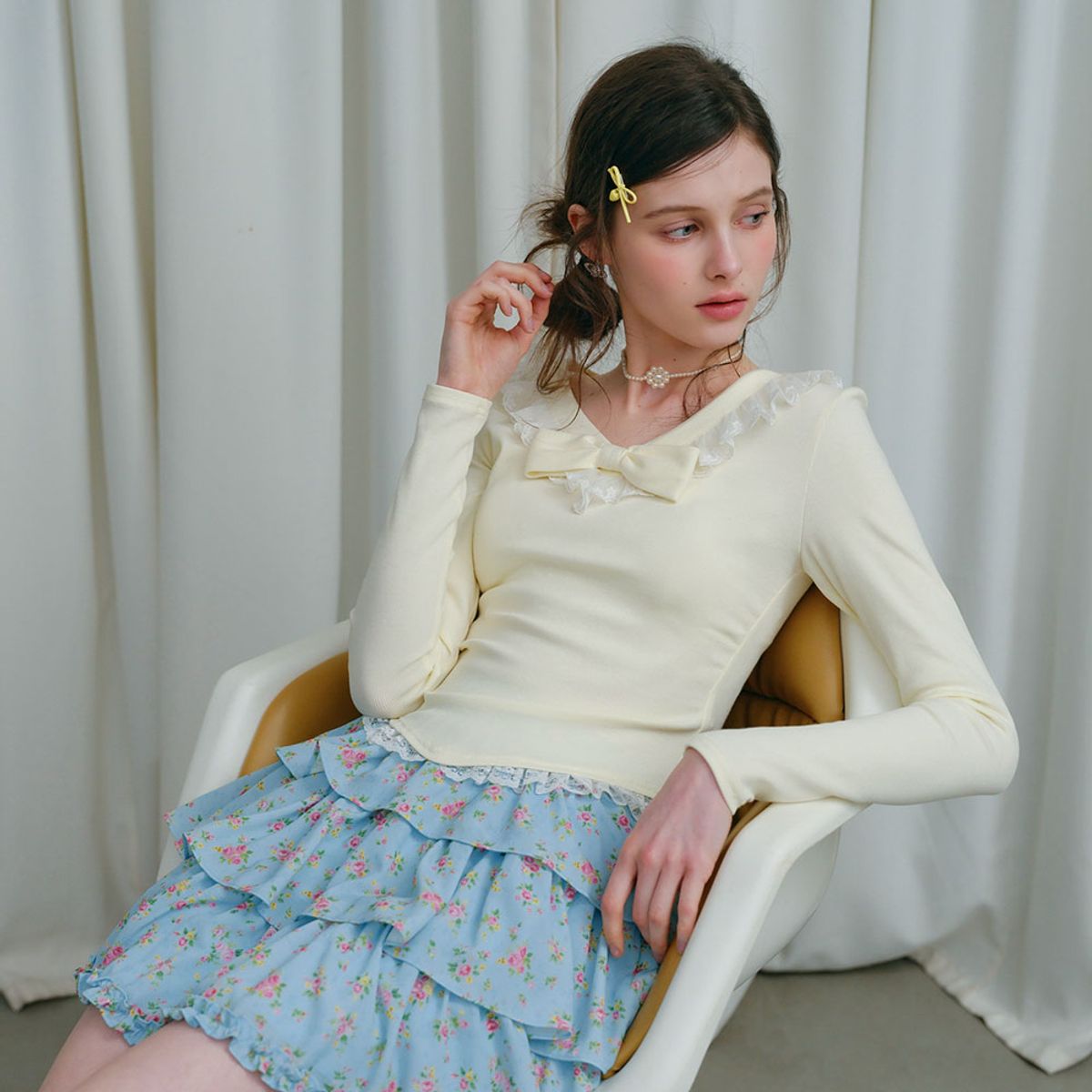 쎄무아듀(CEST MOIDEW) Cest_Ribbon lace slim long sleeve top