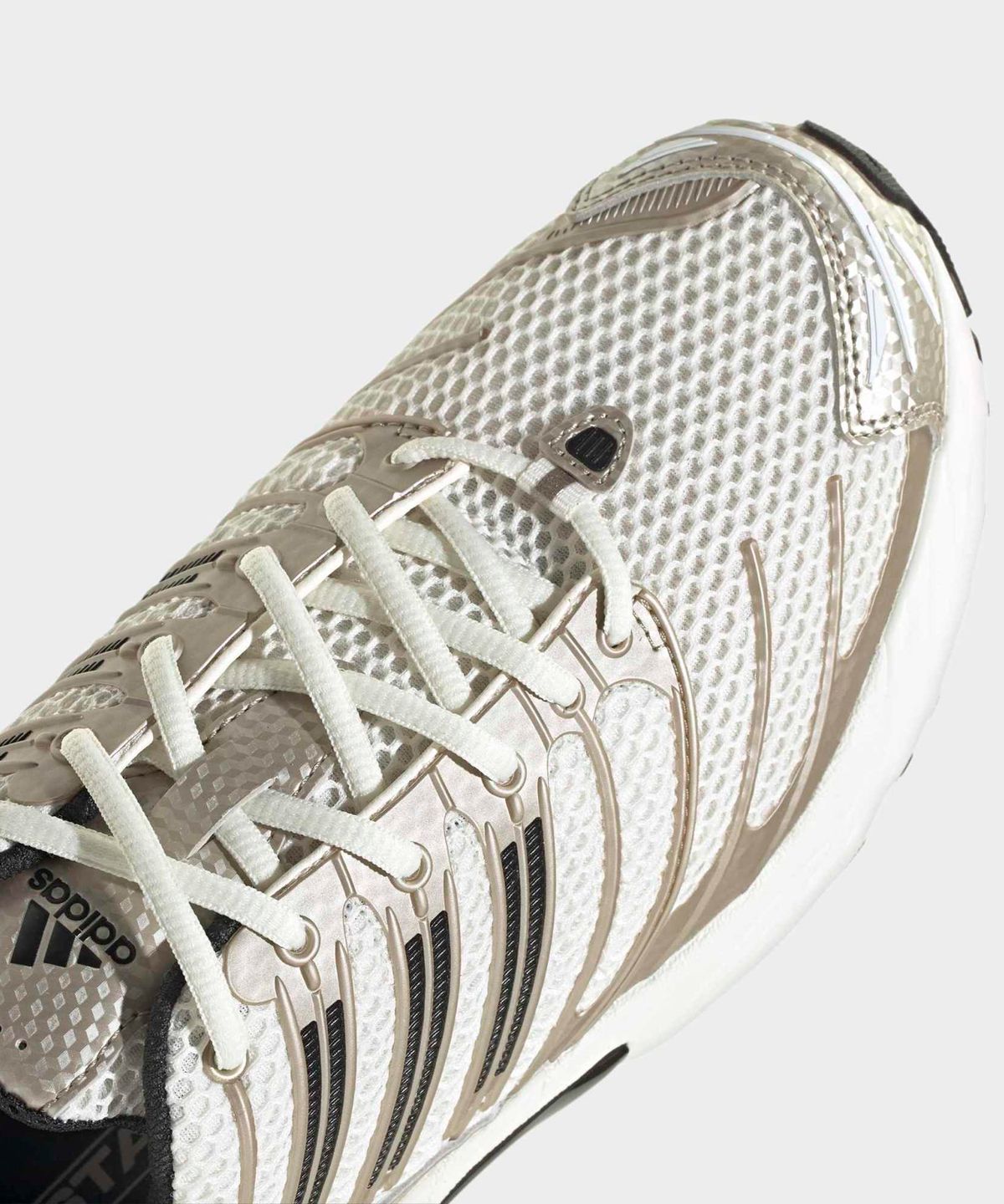 아디다스(ADIDAS) 아디스타 컨트롤 3 - 클라우드화이트:블랙/ KI3500
