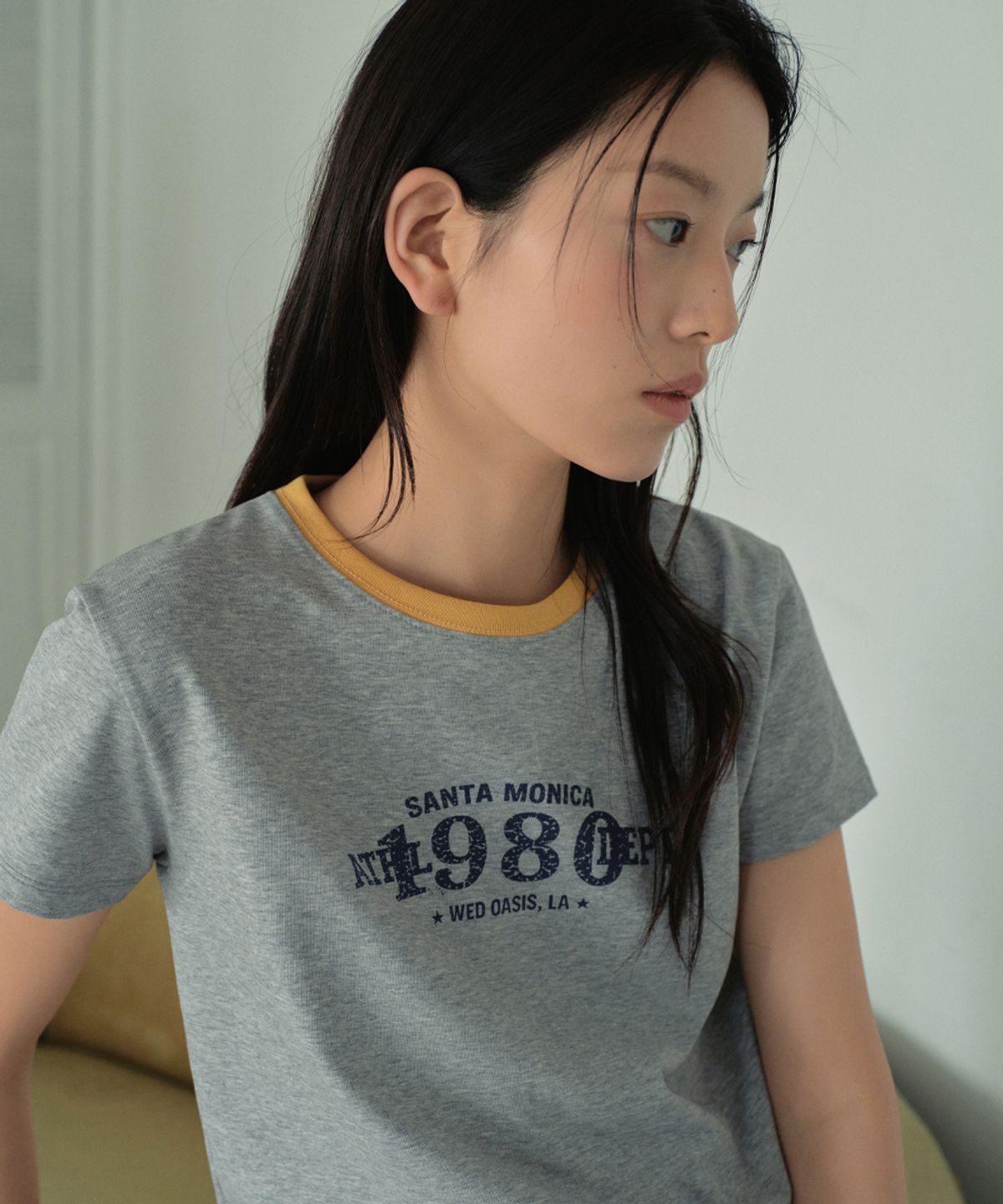 웬즈데이오아시스 포 우먼(WEDNESDAYOASISFORWOMEN) 모니카 링거 하프 티셔츠_MELANGE GRAY(WB6TP30)