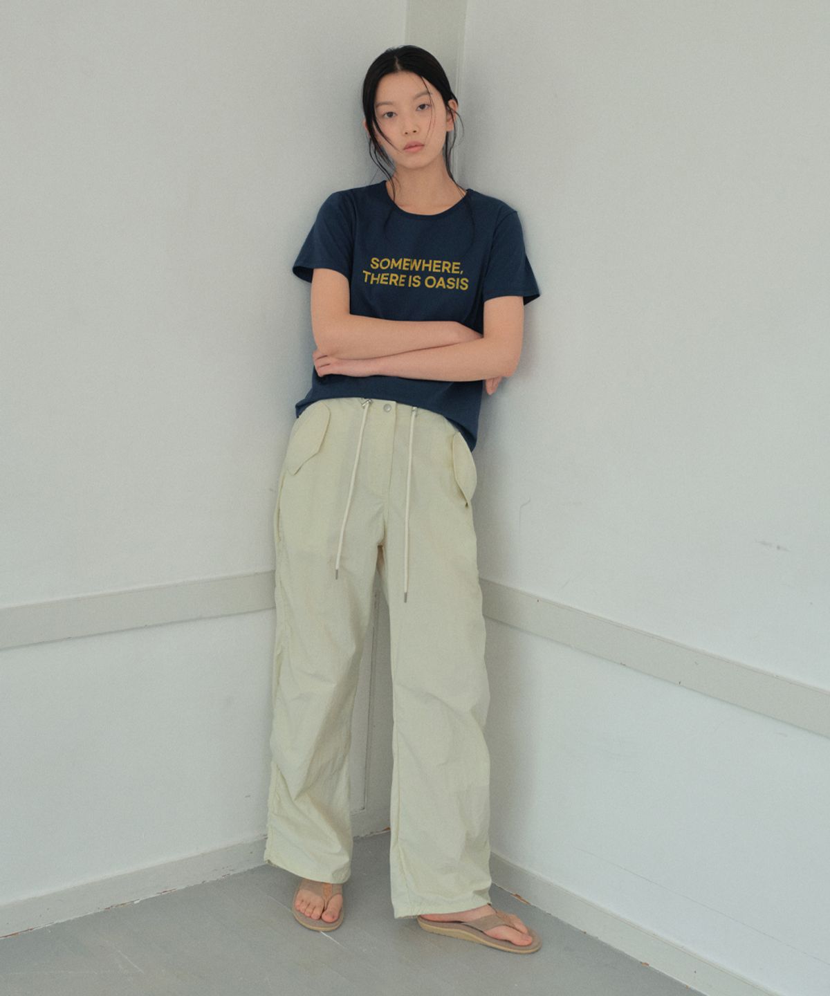 웬즈데이오아시스 포 우먼(WEDNESDAYOASISFORWOMEN) 썸웨어 실켓 하프 티셔츠_NAVY(WB6TP34)