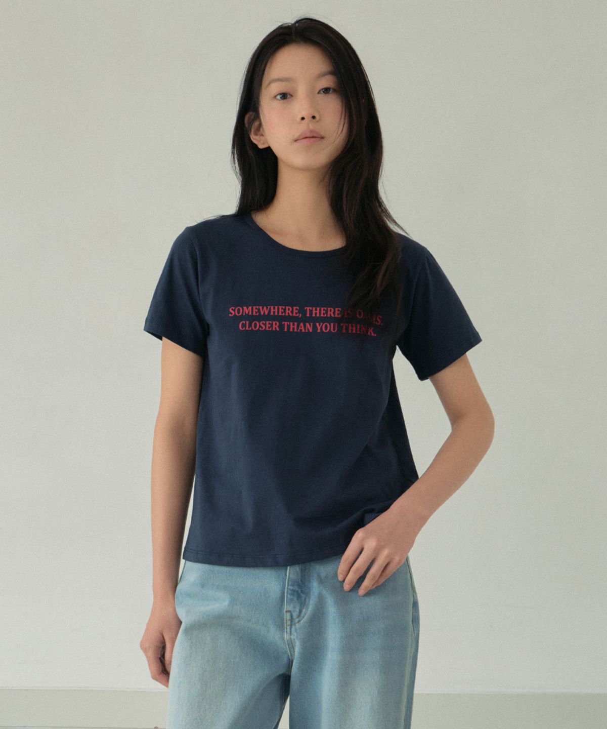 웬즈데이오아시스 포 우먼(WEDNESDAYOASISFORWOMEN) 클로저 실켓 하프 티셔츠_NAVY(WB6TP35)