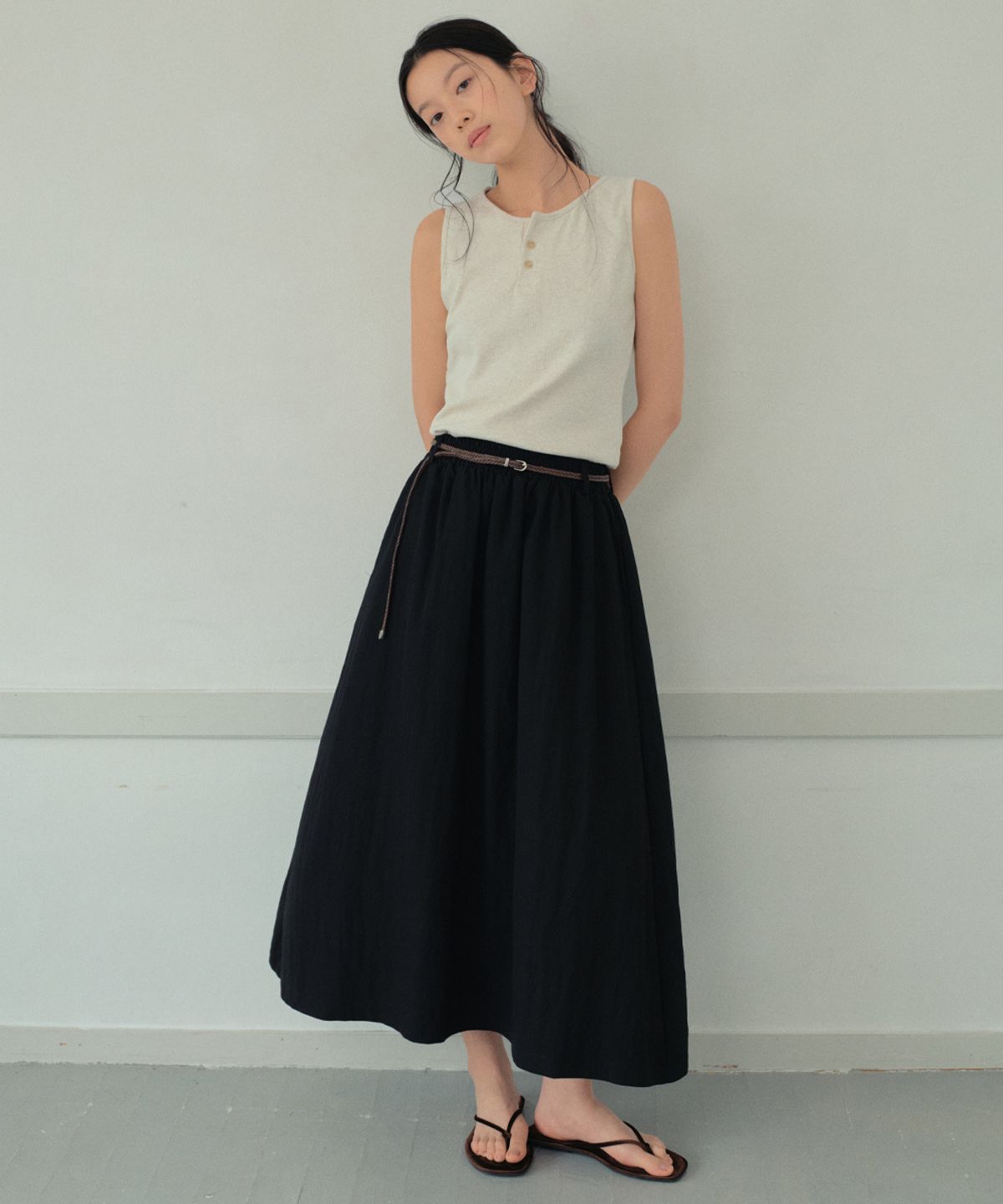 웬즈데이오아시스 포 우먼(WEDNESDAYOASISFORWOMEN) [Atelier Standard] 네추럴 링클 스커트_2COLOR(WB6SK05)