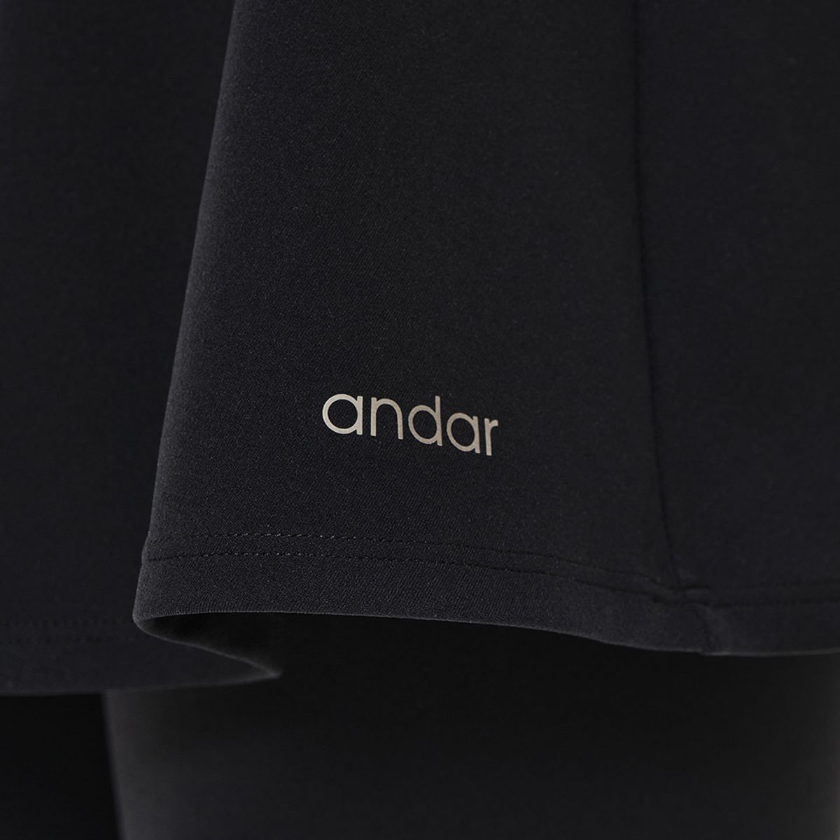 안다르(ANDAR) 에어쿨링 8.2부 플레어 치마 레깅스