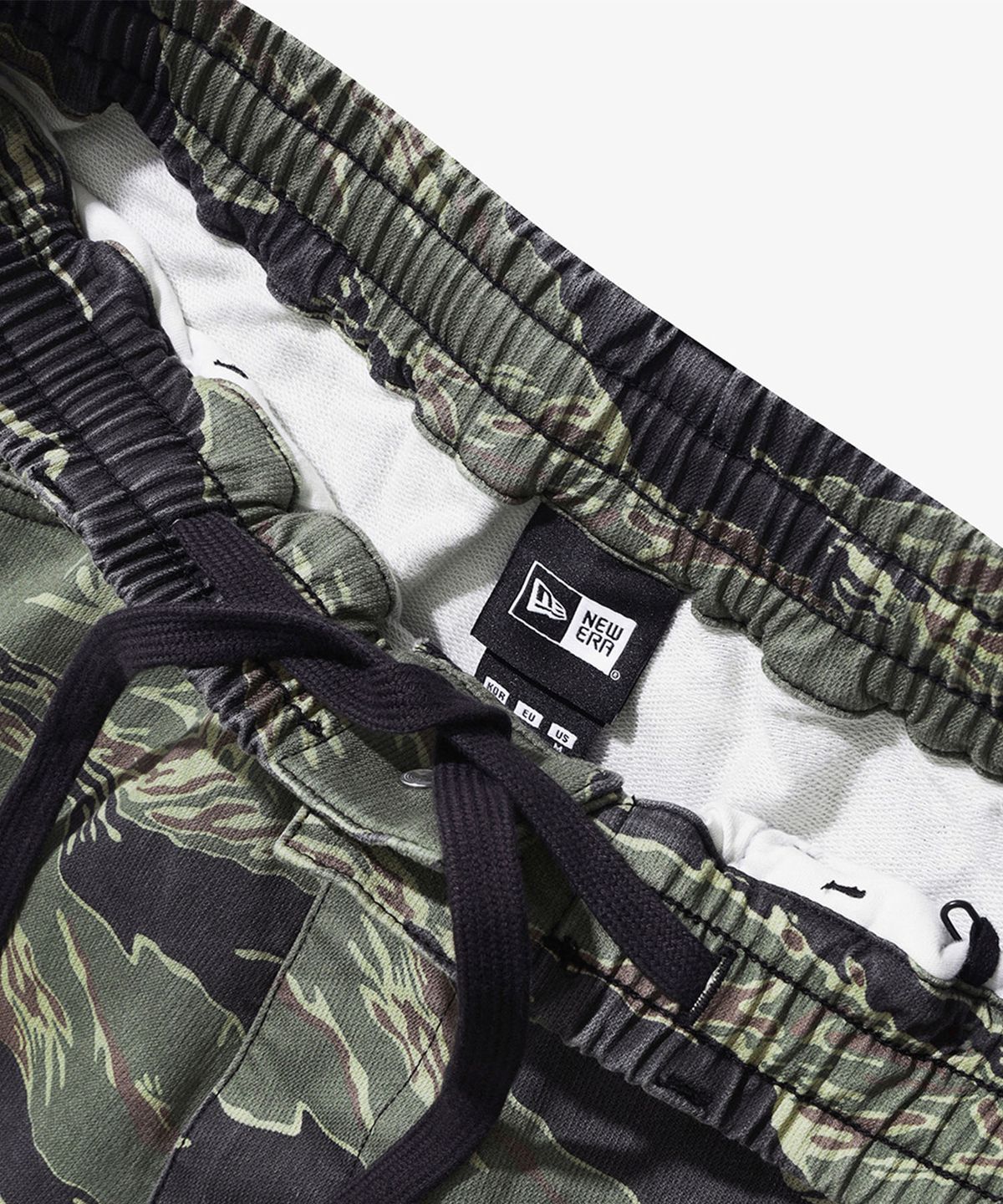 뉴에라(NEW ERA) 워시드 스웨트 버뮤다 팬츠 타이거 카모