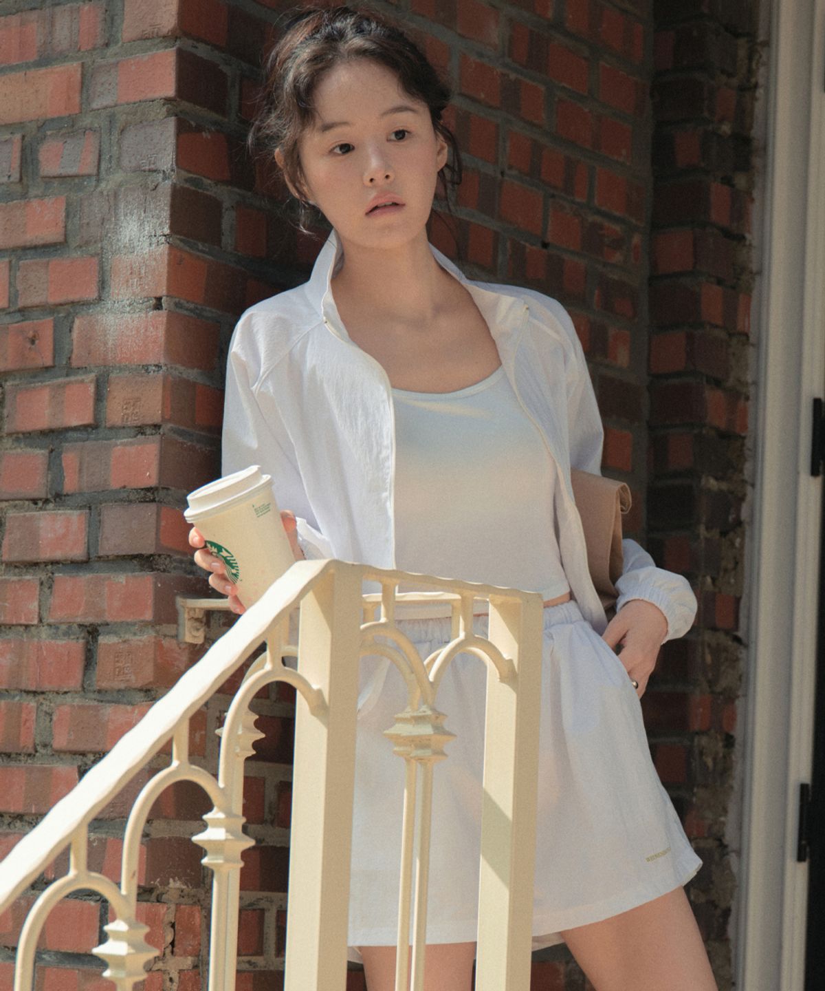 웬즈데이오아시스 포 우먼(WEDNESDAYOASISFORWOMEN) 나일론 윈드 쇼츠_IVORY(WB6PT23)