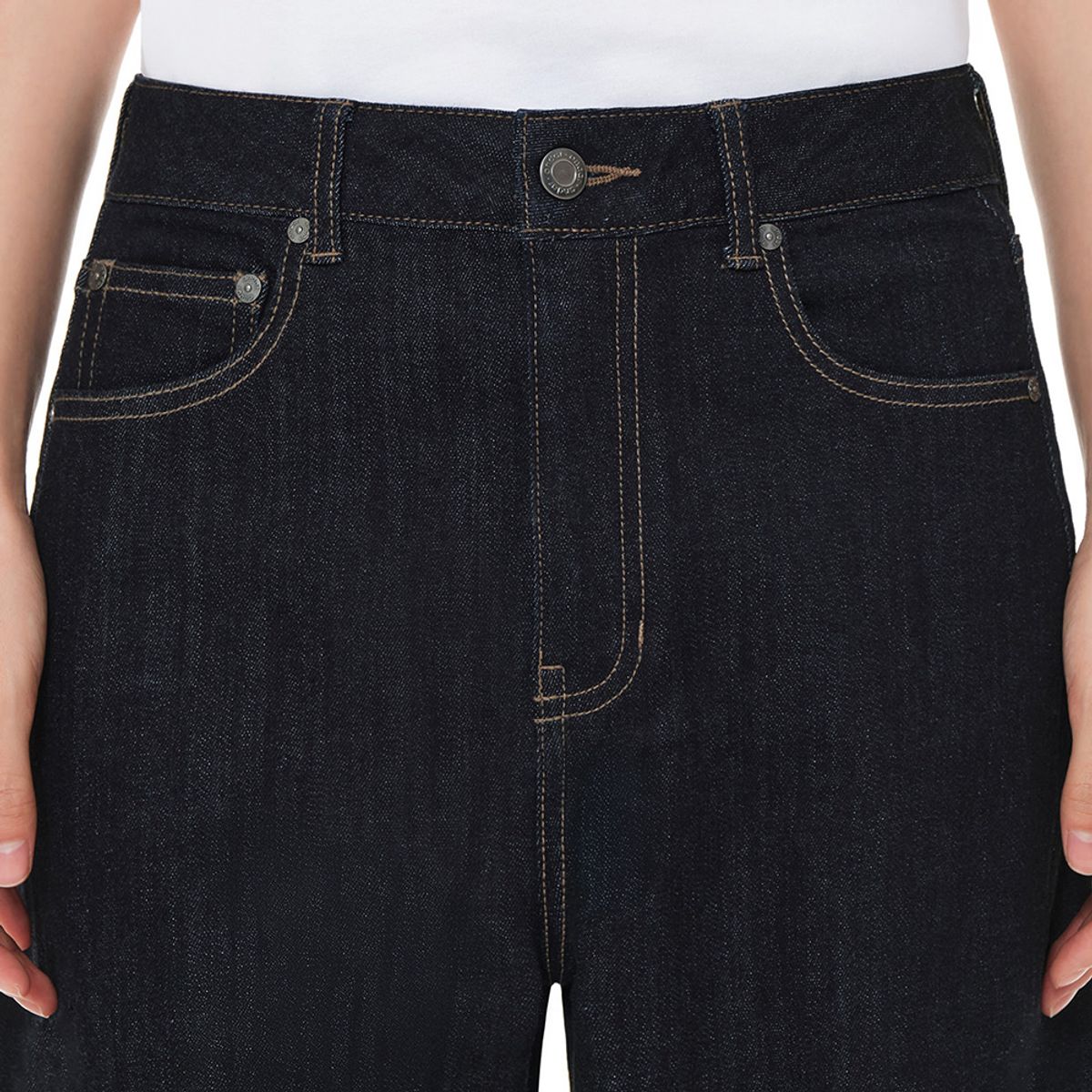 안다르(ANDAR) 에어데님 와이드 커브드 청바지
