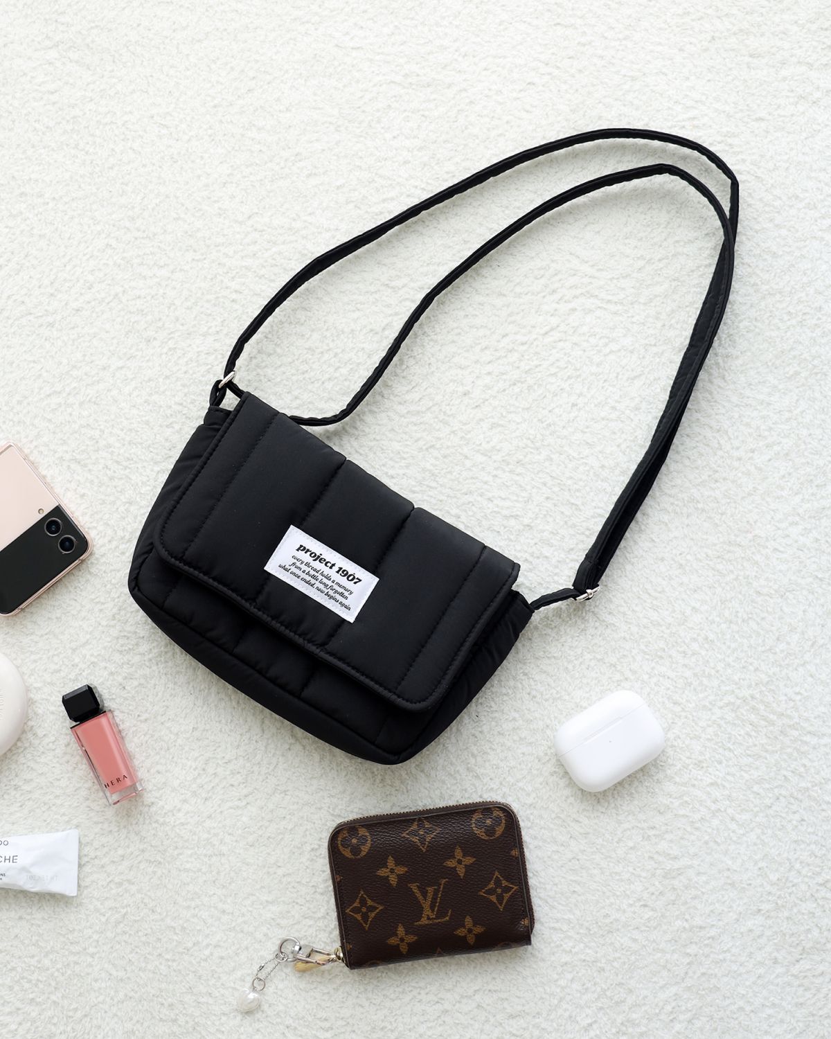 프로젝트 1907(PROJECT1907) [PLASTIC] Padding Mini Cross Bag (2 Color)