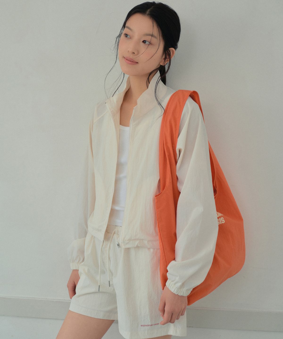 웬즈데이오아시스 포 우먼(WEDNESDAYOASISFORWOMEN) 위크데이즈 컬러 나일론 숄더백_ORANGE(WB6AC05)