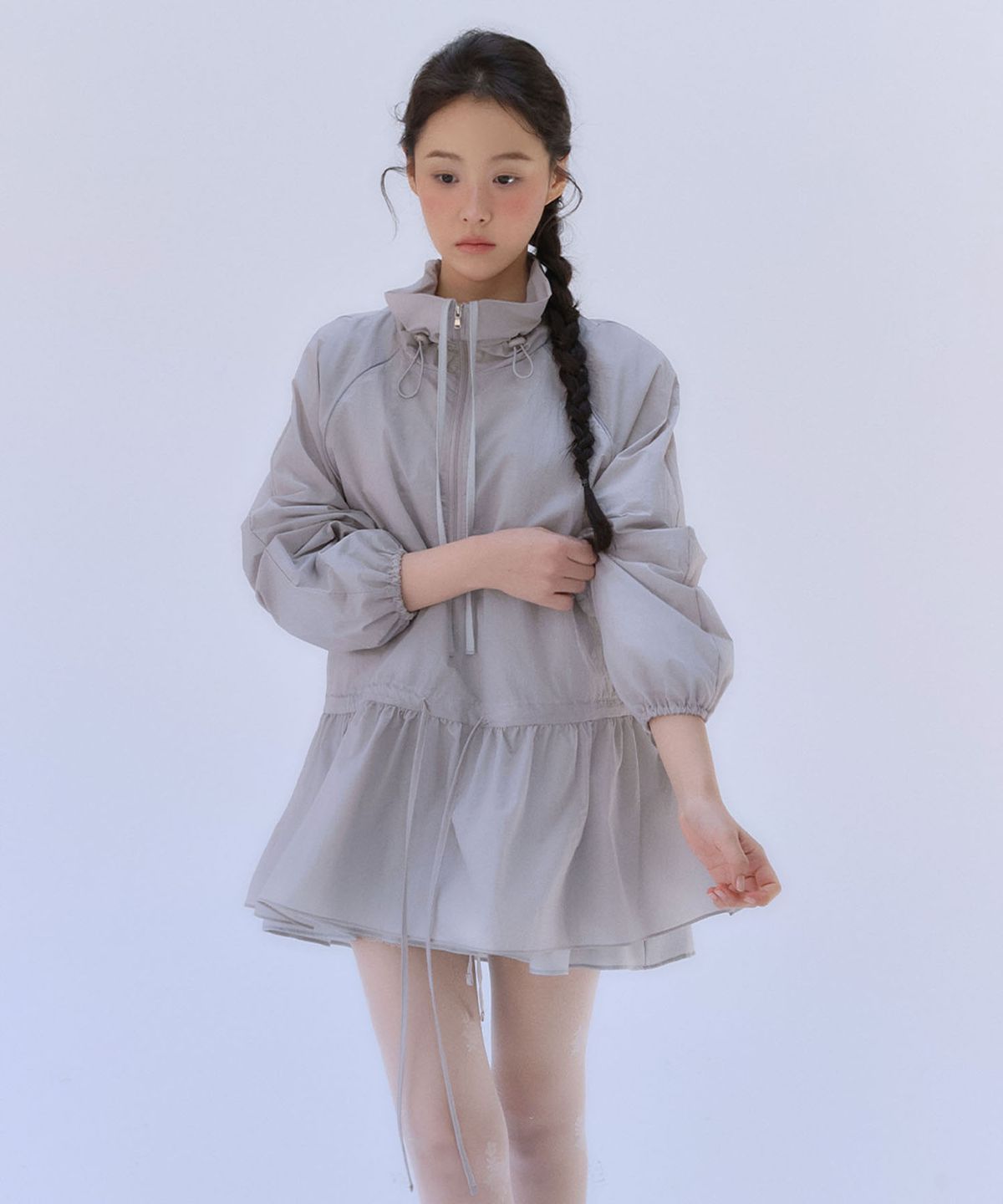 아우로(OURO) NYLON FRILL WIND BREAKER [ PALE GRAY ]
