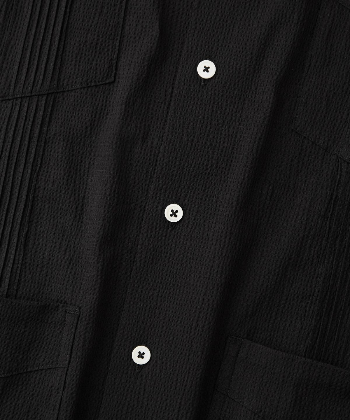아웃스탠딩(OUTSTANDING) SEERSUCKER GUAYABERA CUBA HALF SHIRT_BLACK