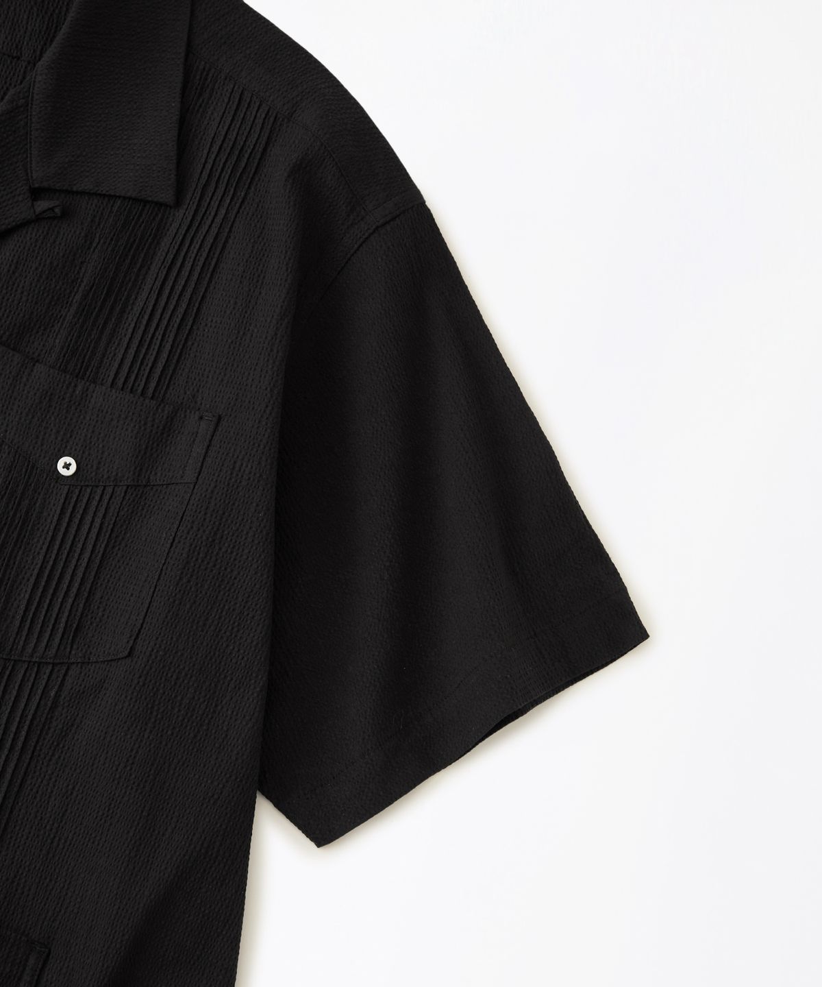 아웃스탠딩(OUTSTANDING) SEERSUCKER GUAYABERA CUBA HALF SHIRT_BLACK