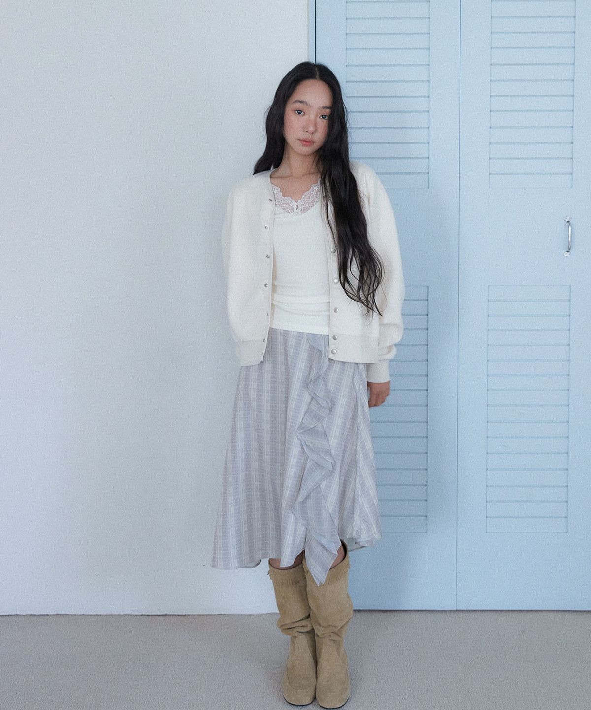 아우로(OURO) ESSENTIAL LACE SLIP TEE [ CREAM ]