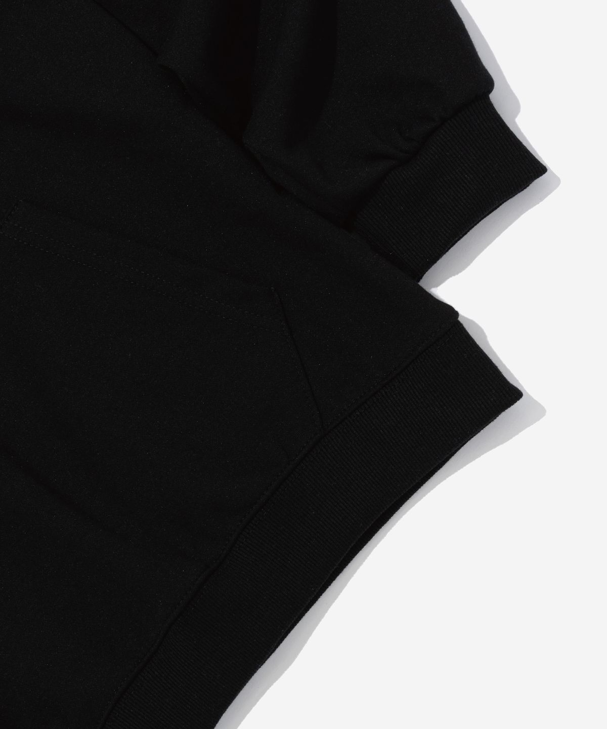 테일러 스튜디오(TAILOR STUDIO) 테일러 에센셜 로고 트레이닝 셋업 (블랙)