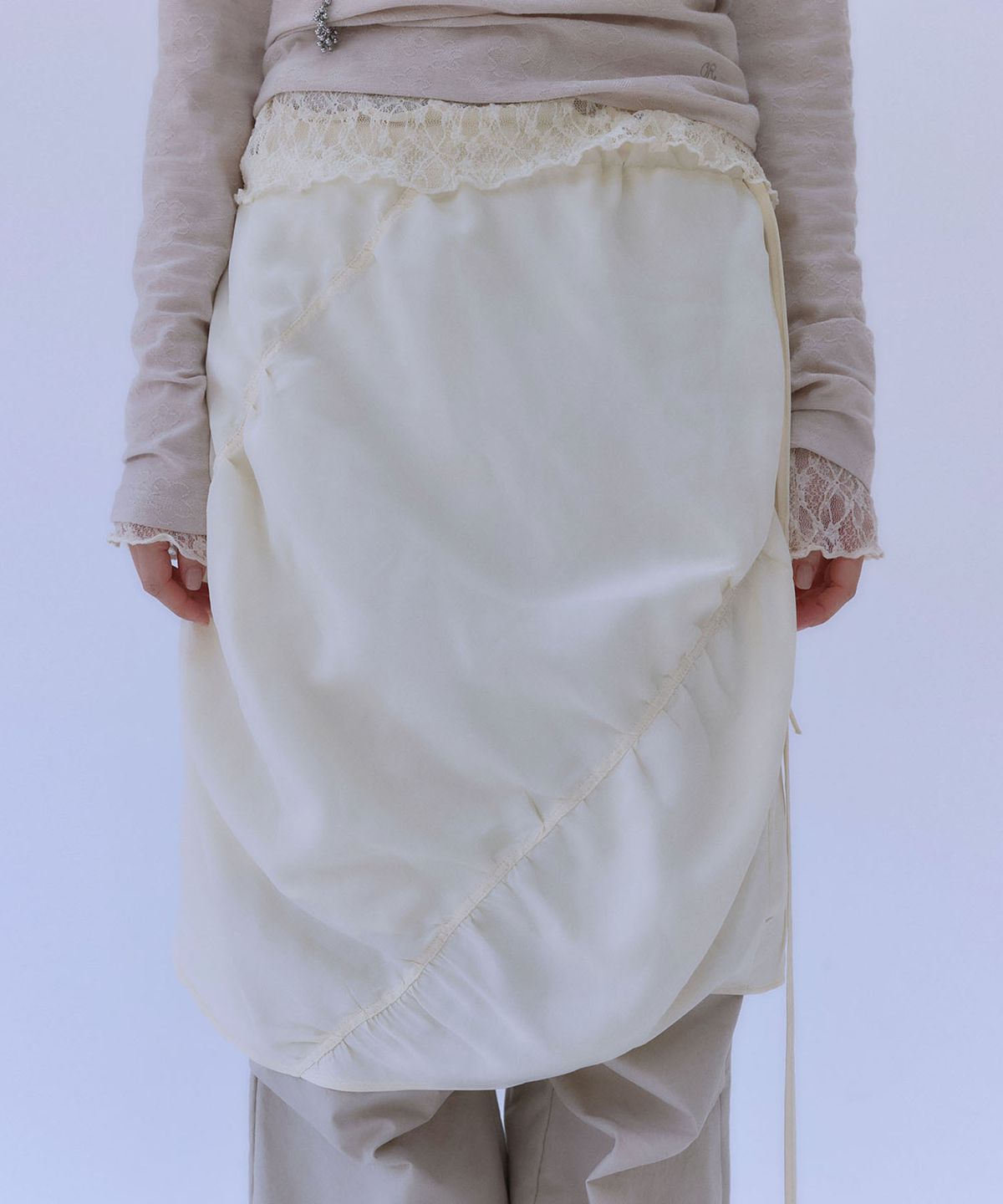아우로(OURO) BANDING BALLOON MIDI SKIRT [ BUTTER ]