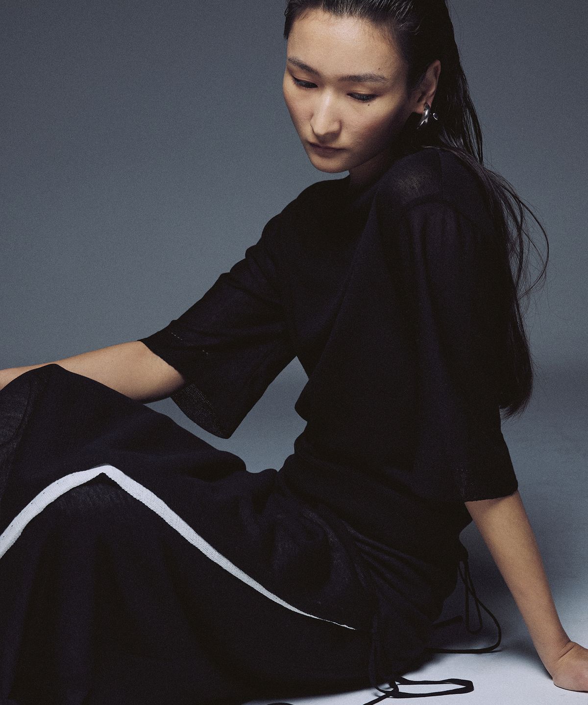 우마뭉(UMARMUNG) Fine Cotton Half Sleeve Pullover_Black