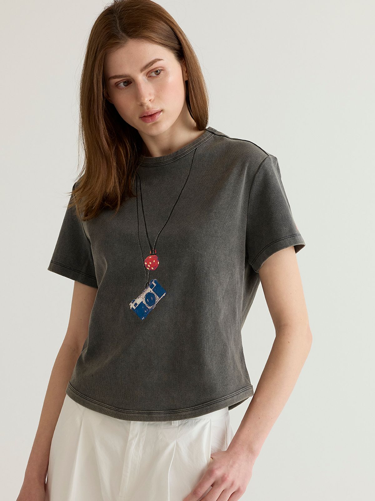 레이허(RAYHER) NECKLACE GRAPHIC TEE